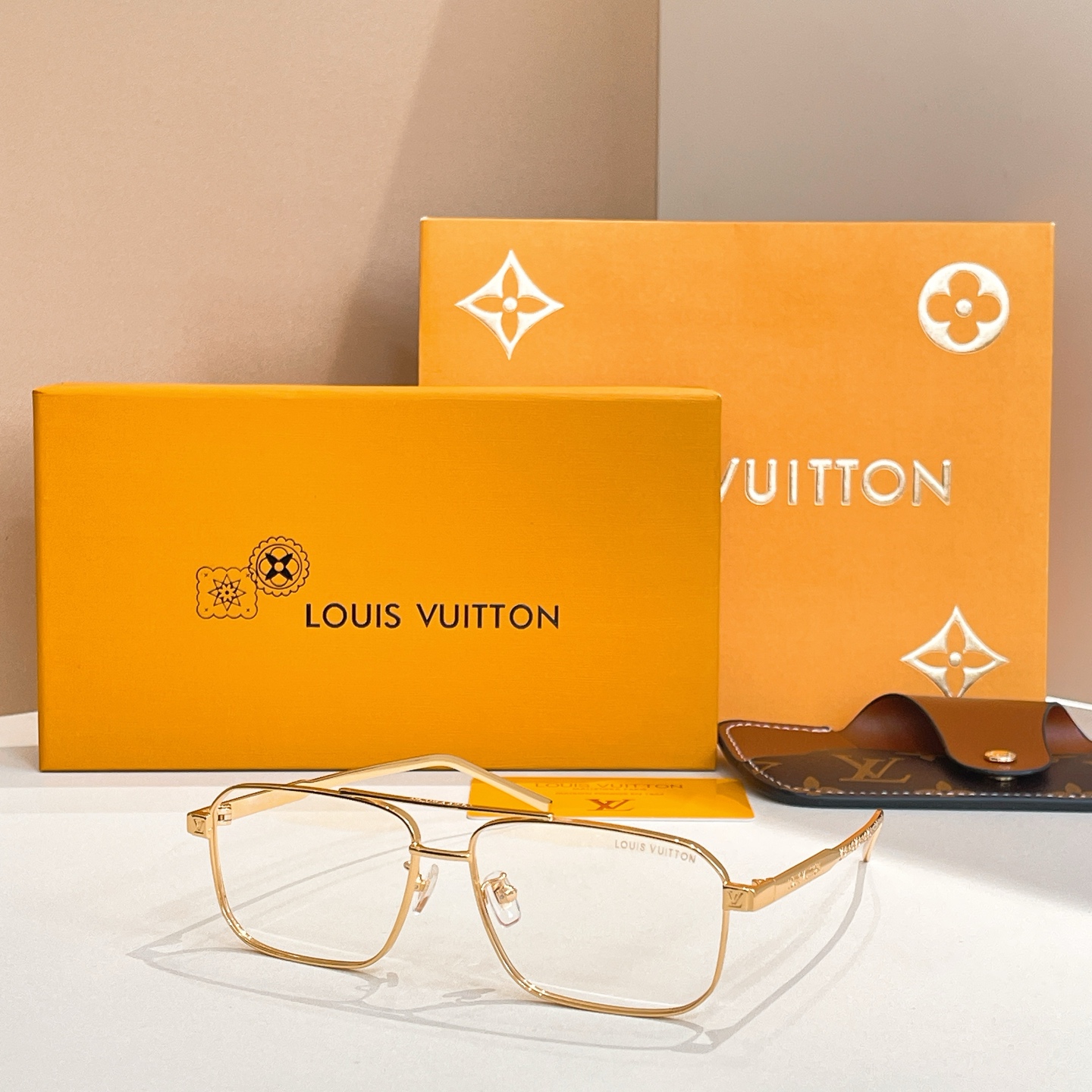 LOUIS VUITTO*✨✨✨MODEL：Z1976U ✨✨✨ SIZE：60口14-145✨✨✨