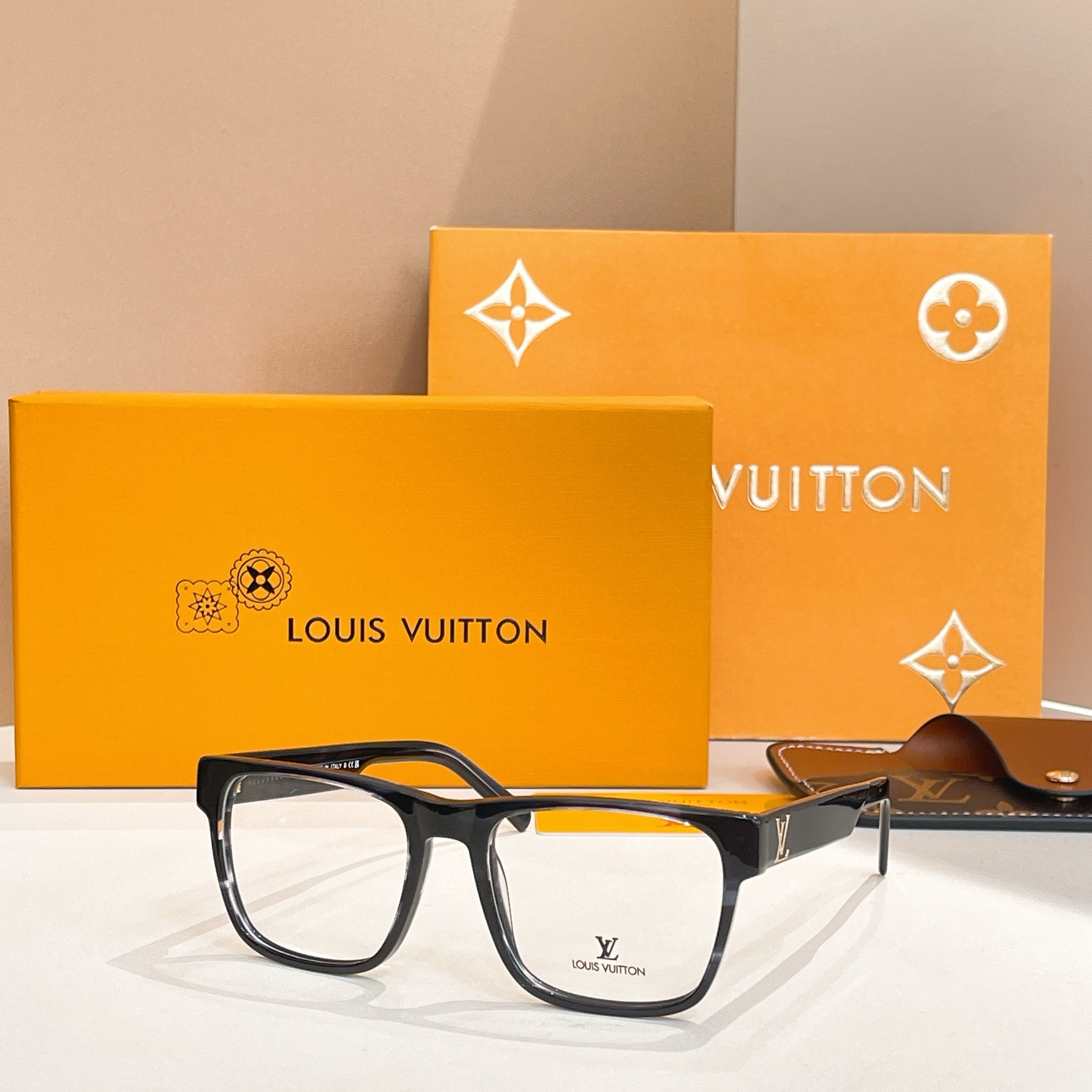 LOUIS VUITTO*✨✨✨MODEL：Z2077 ✨✨✨ SIZE：60口14-145✨✨✨