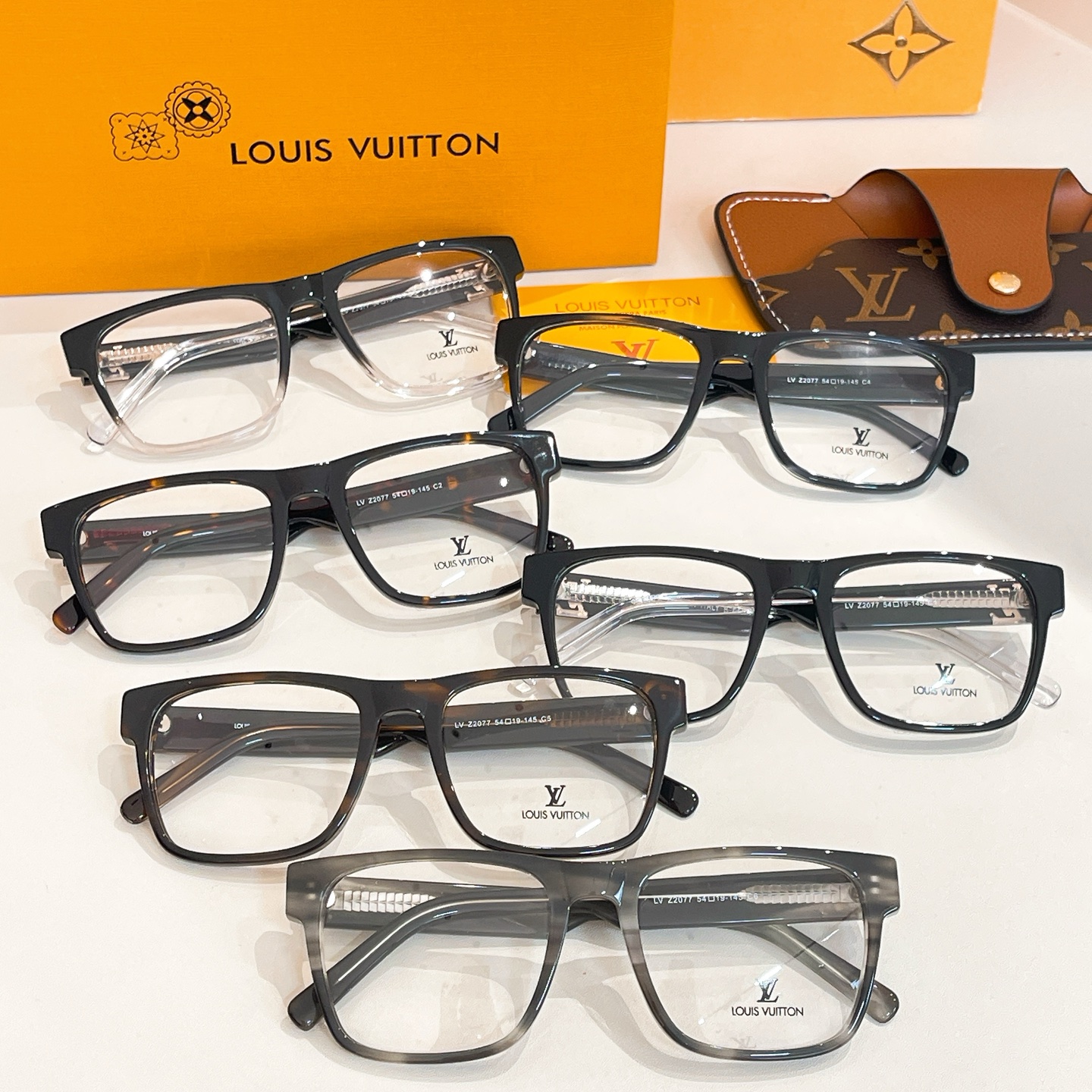 LOUIS VUITTO*✨✨✨MODEL：Z2077 ✨✨✨ SIZE：60口14-145✨✨✨