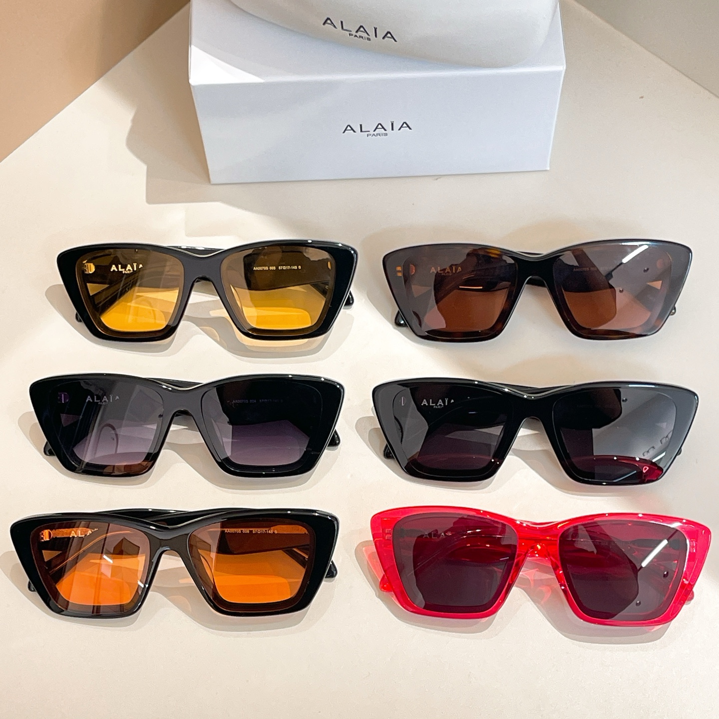ALAIA✨✨✨MODELAA0070S✨✨✨SIZE：57口17-145✨✨✨