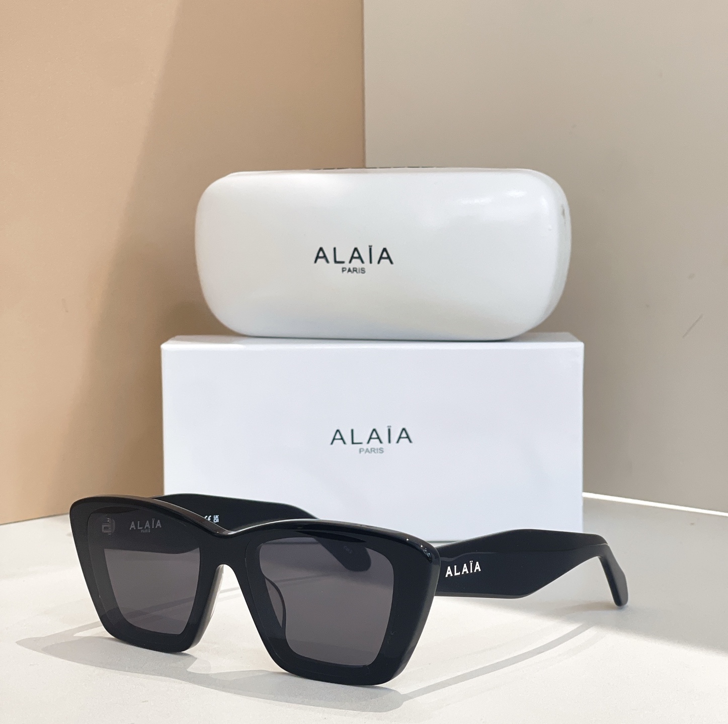 ALAIA✨✨✨MODELAA0070S✨✨✨SIZE：57口17-145✨✨✨
