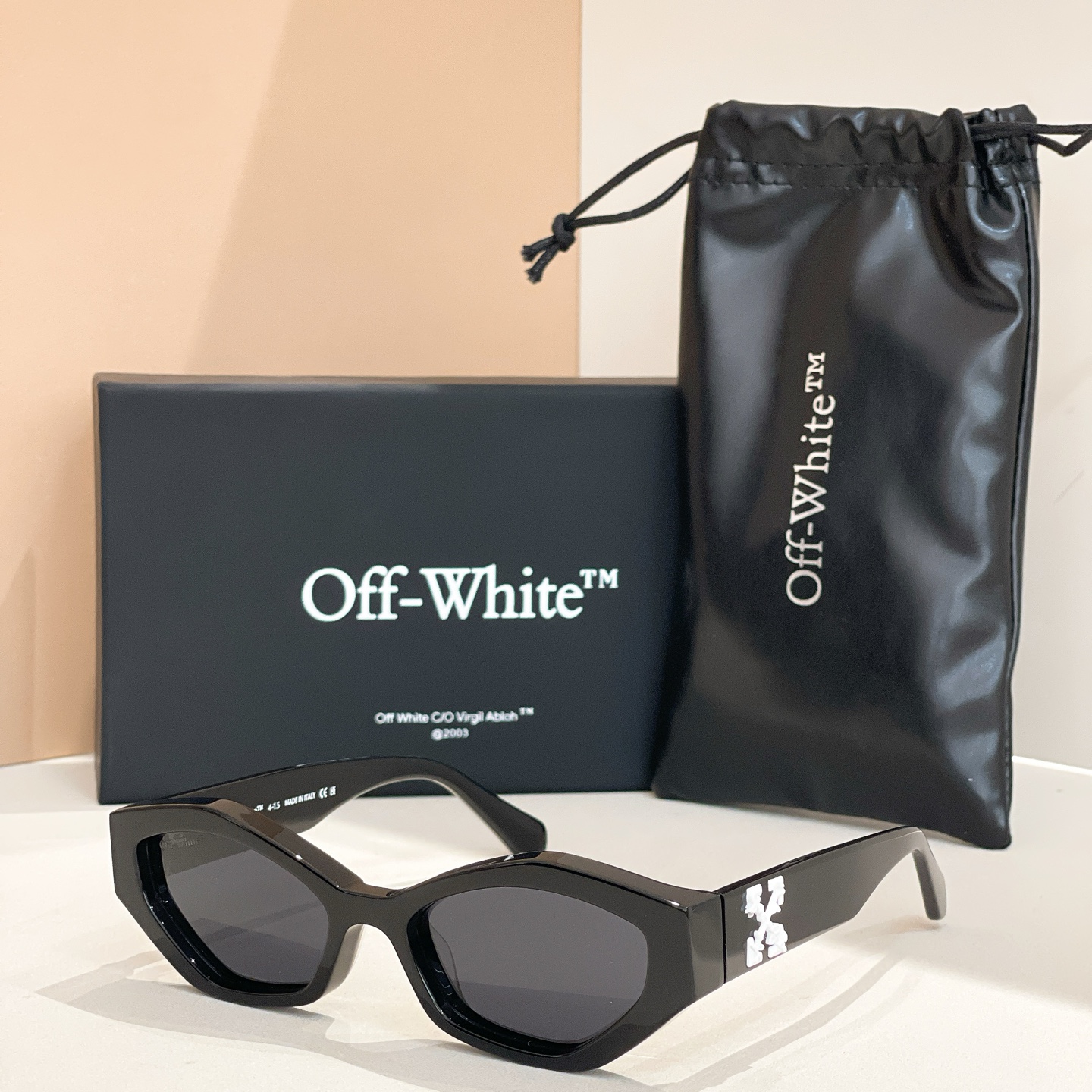 OFF WHITE🍂🍂🍂MODELOERI114 1030🍂🍂🍂SIZE55口19-145🍂🍂🍂～～配送