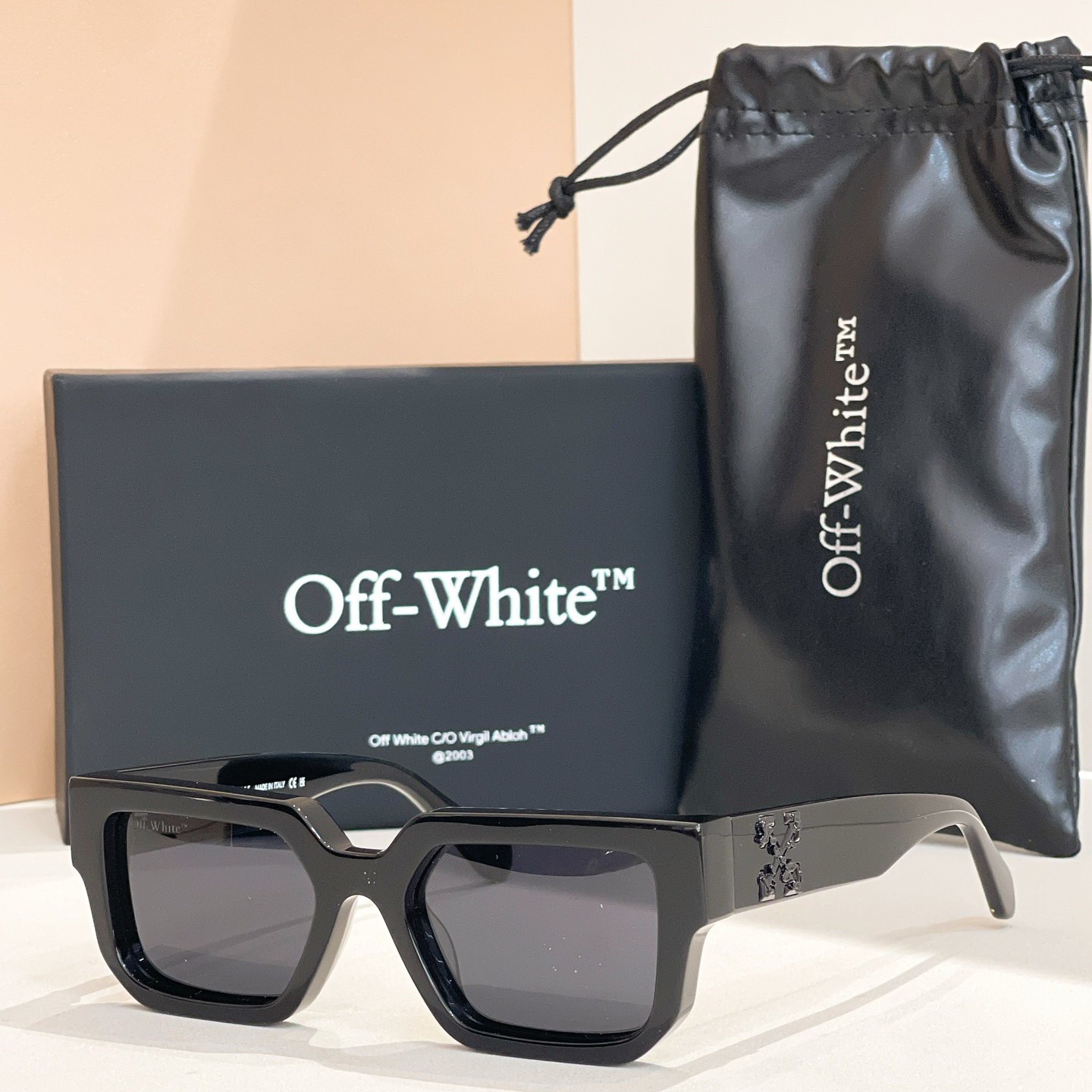 OFF WHITE🍂🍂🍂MODELOERI146 1007🍂🍂🍂SIZE52口19-145🍂🍂🍂～～配送