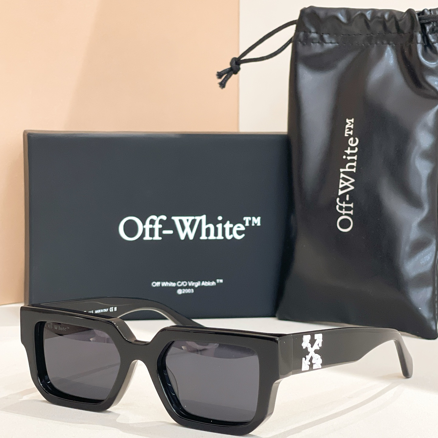 OFF WHITE🍂🍂🍂MODELOERI146 1007🍂🍂🍂SIZE52口19-145🍂🍂🍂～～配送