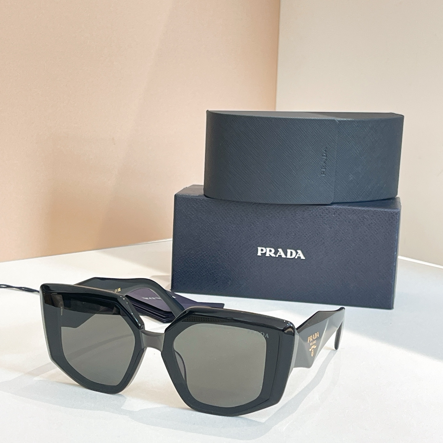 PRADA✨✨✨MODEL：PR204VS ✨✨✨SIZE：55口21-145✨✨✨ 
