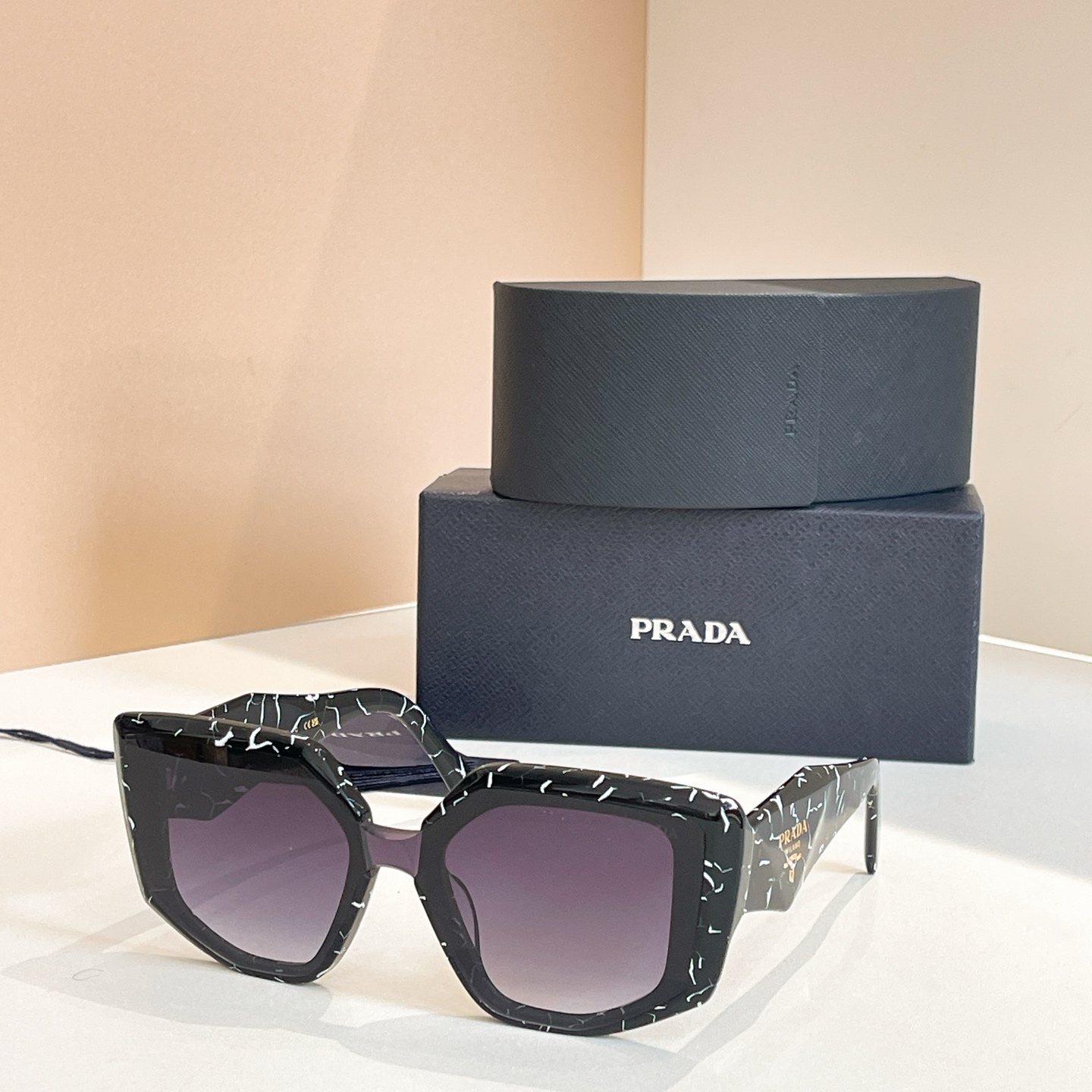 PRADA✨✨✨MODEL：PR204VS ✨✨✨SIZE：55口21-145✨✨✨ 