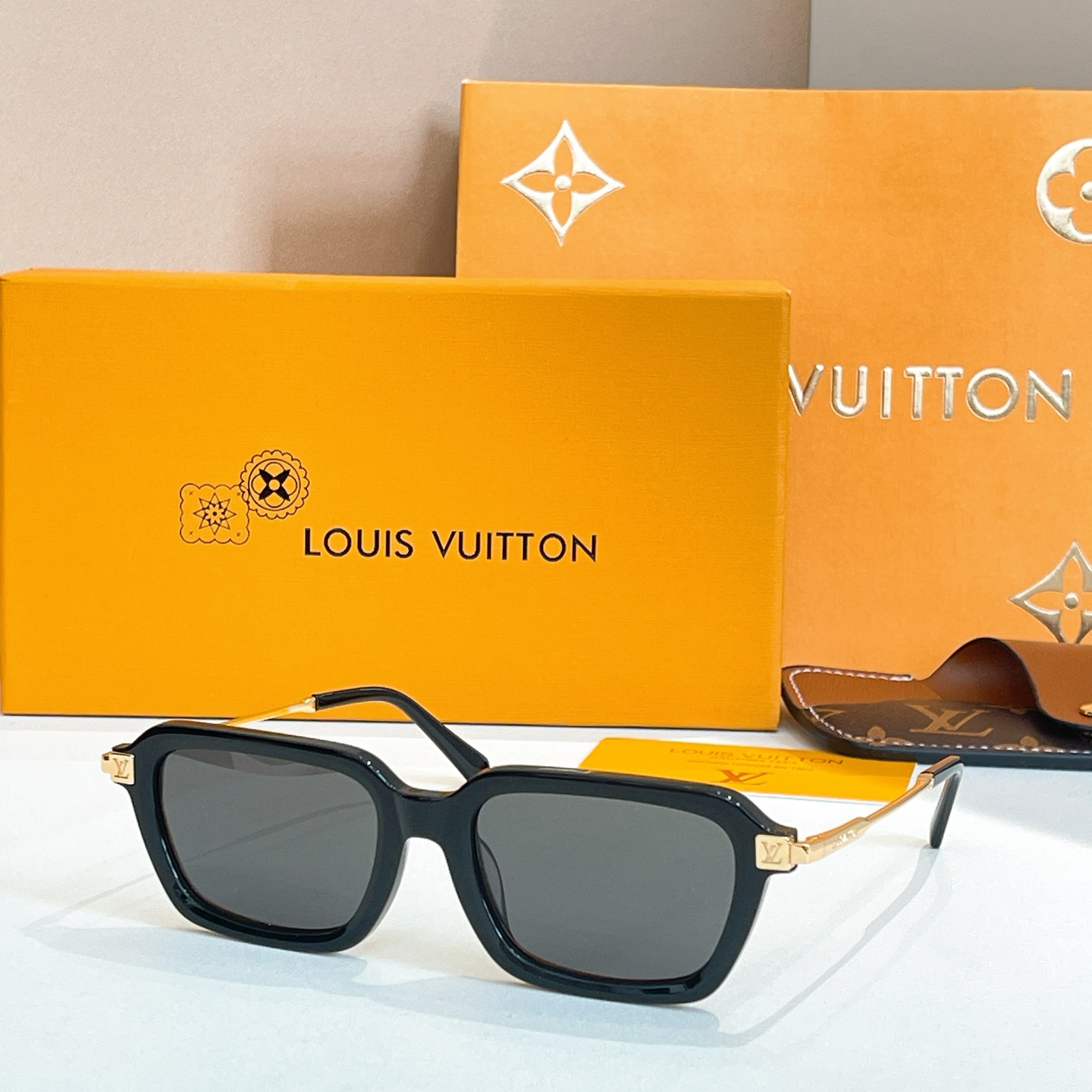 LOUIS VUITTO*✨✨✨MODEL：Z2597U ✨✨✨ SIZE：53口22-145✨✨✨
