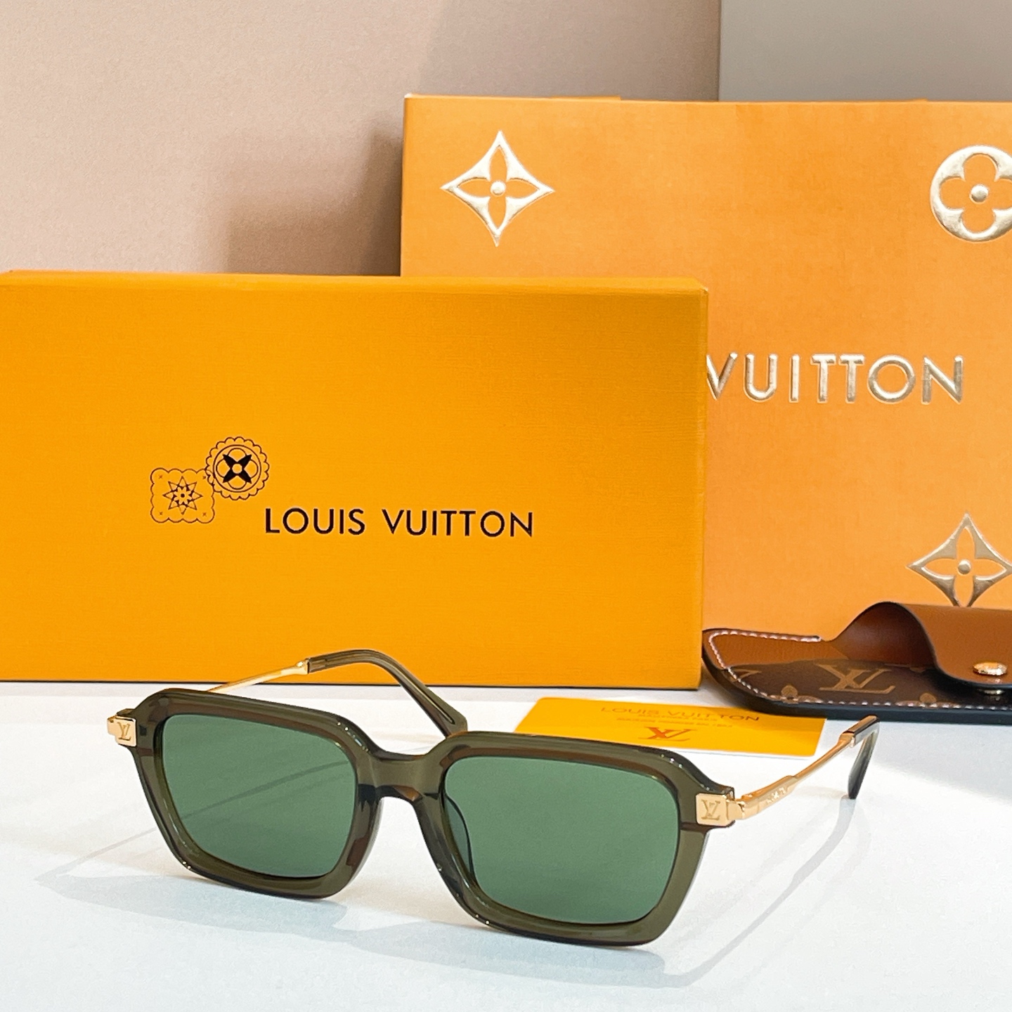 LOUIS VUITTO*✨✨✨MODEL：Z2597U ✨✨✨ SIZE：53口22-145✨✨✨