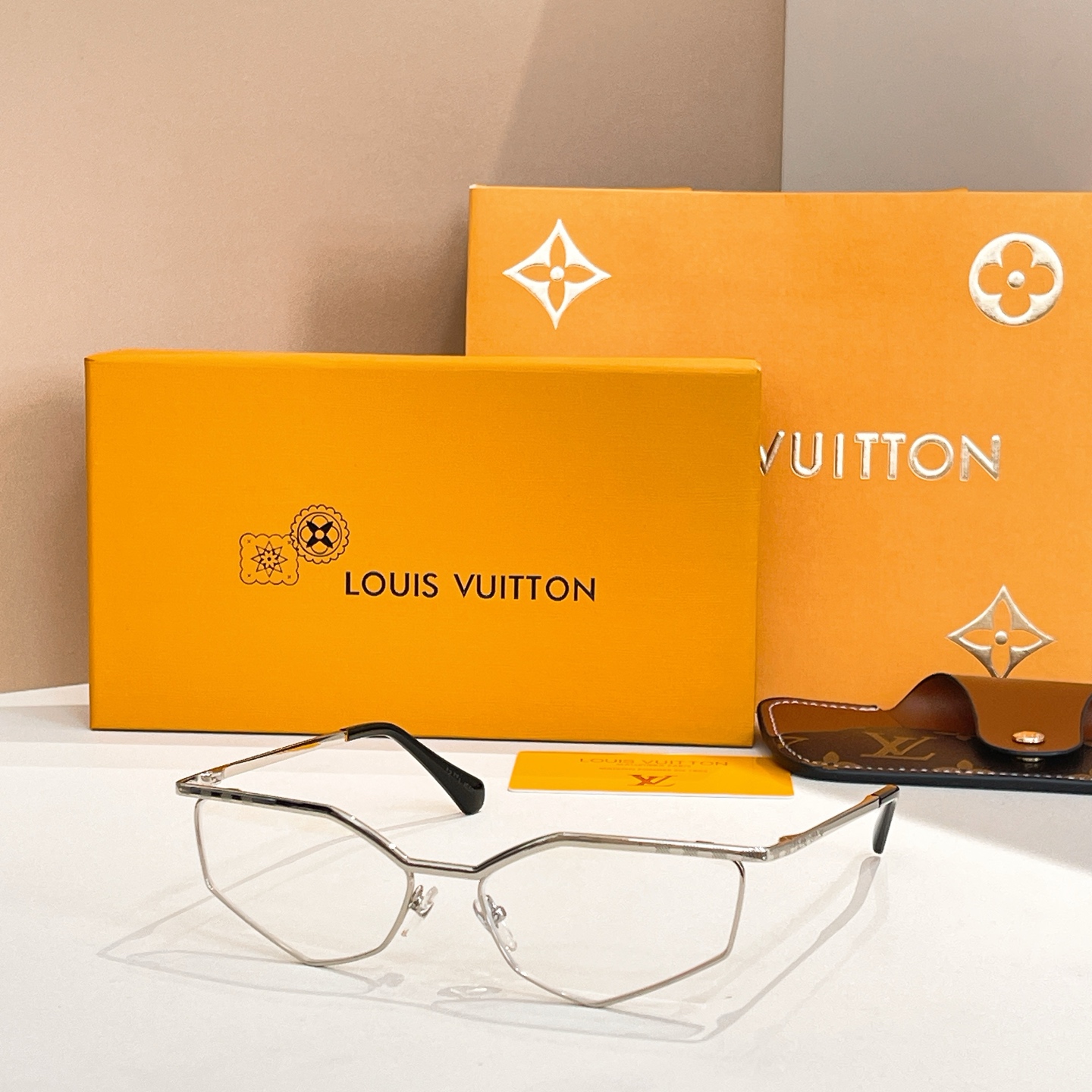 LOUIS VUITTO*✨✨✨MODEL：Z2787U  ✨✨✨ SIZE：53口22-145✨✨✨