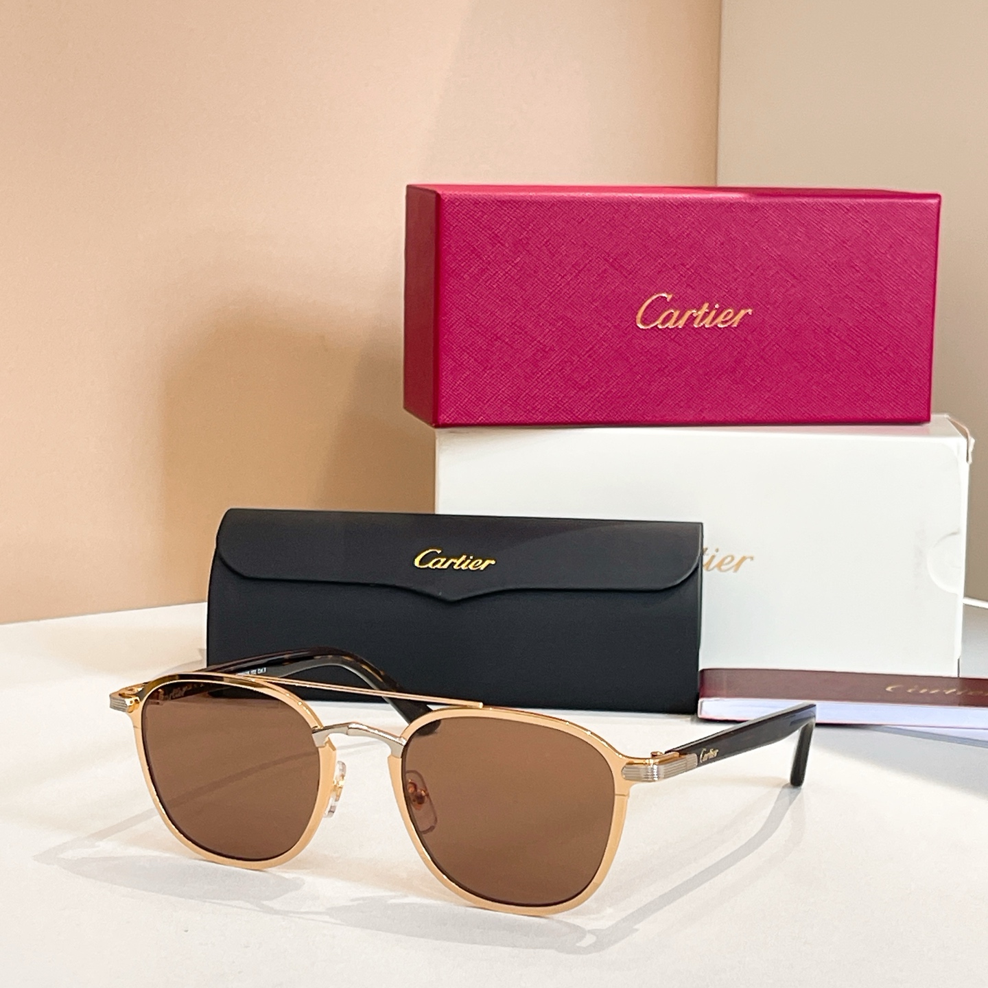 Cartie*✨✨✨MODEL：CT0012S✨✨✨SIZE：56口17-140✨✨✨太阳镜，变色片