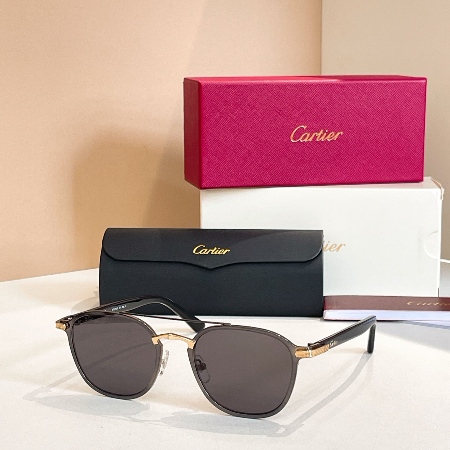 Cartie*✨✨✨MODEL：CT0012S✨✨✨SIZE：56口17-140✨✨✨太阳镜，变色片