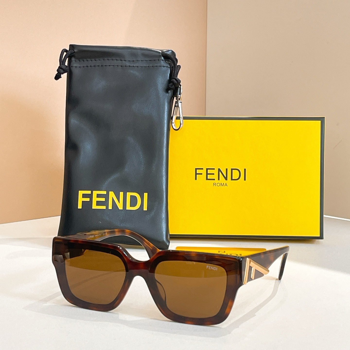 FEND*✨✨✨MODEL：FE4098✨✨ SIZE：63口14-140✨✨✨