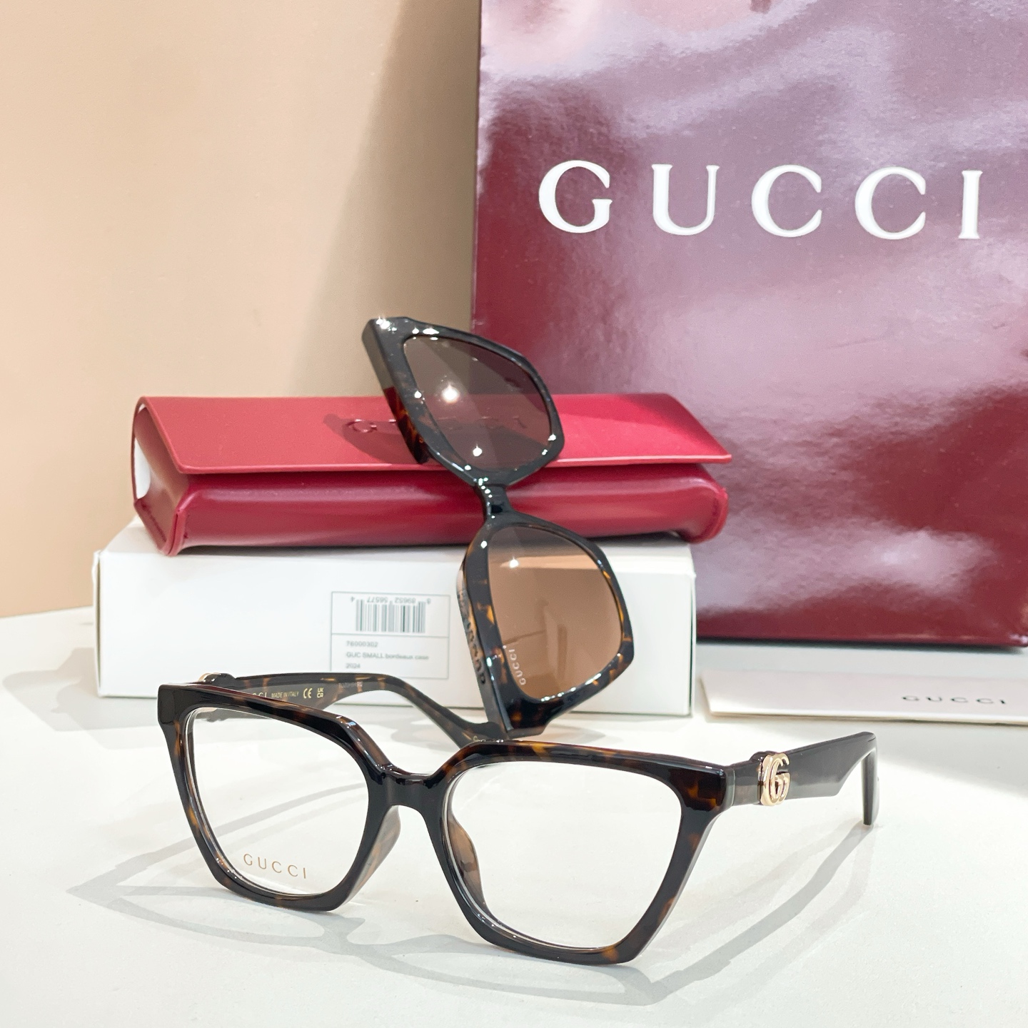 GUCC*🐝🐝🐝MODELGG1542S🐝🐝🐝SIZE 55口17-140🐝🐝🐝挂片款～～