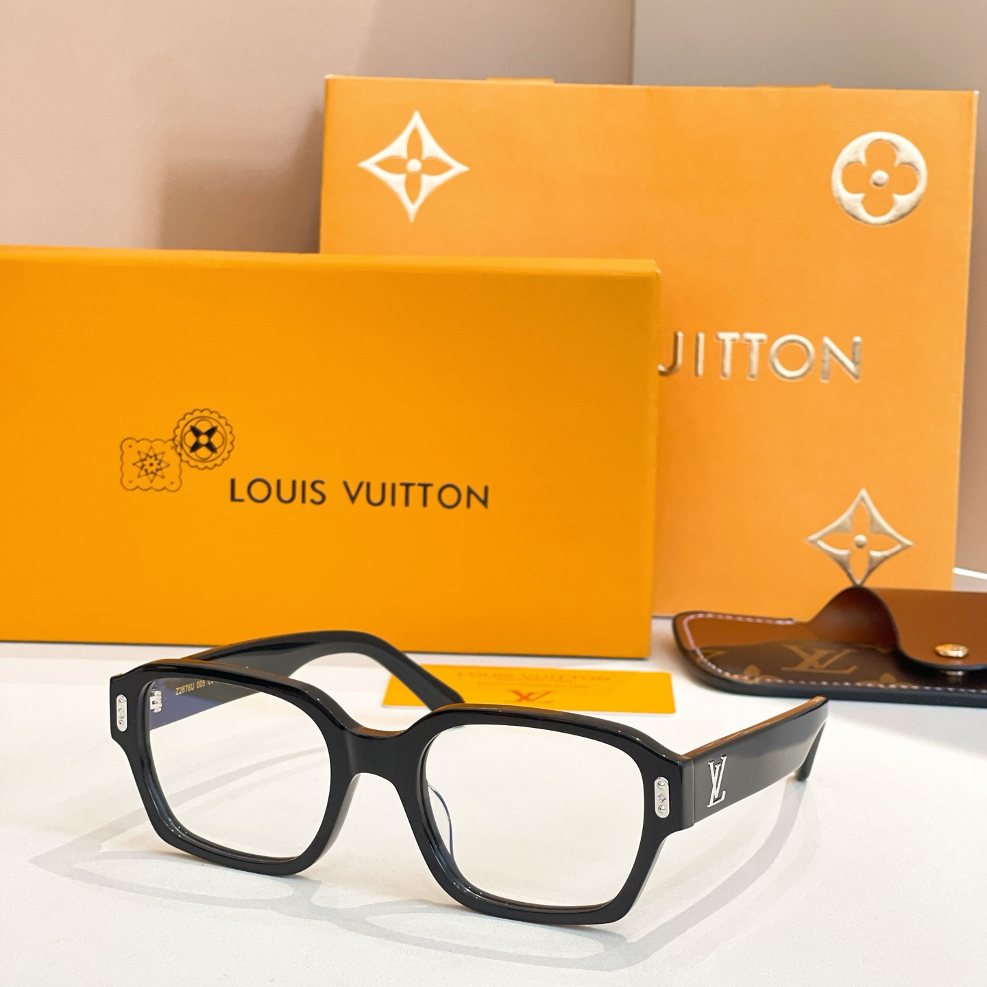 LOUIS VUITTO*✨✨✨MODEL：Z2676U  ✨✨✨ SIZE：55口21-145✨✨✨