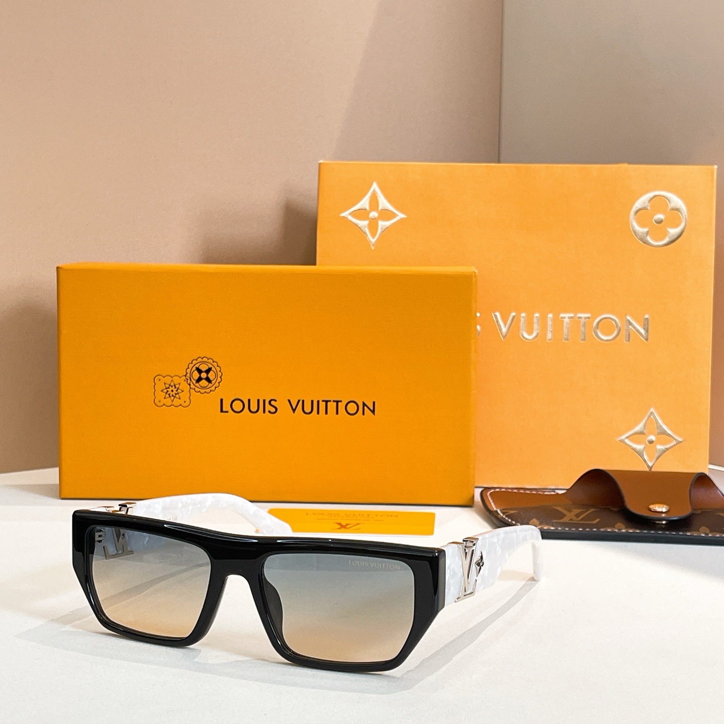 LOUIS VUITTO*✨✨✨MODEL：Z2873U  ✨✨✨ SIZE：57口18-145✨✨✨