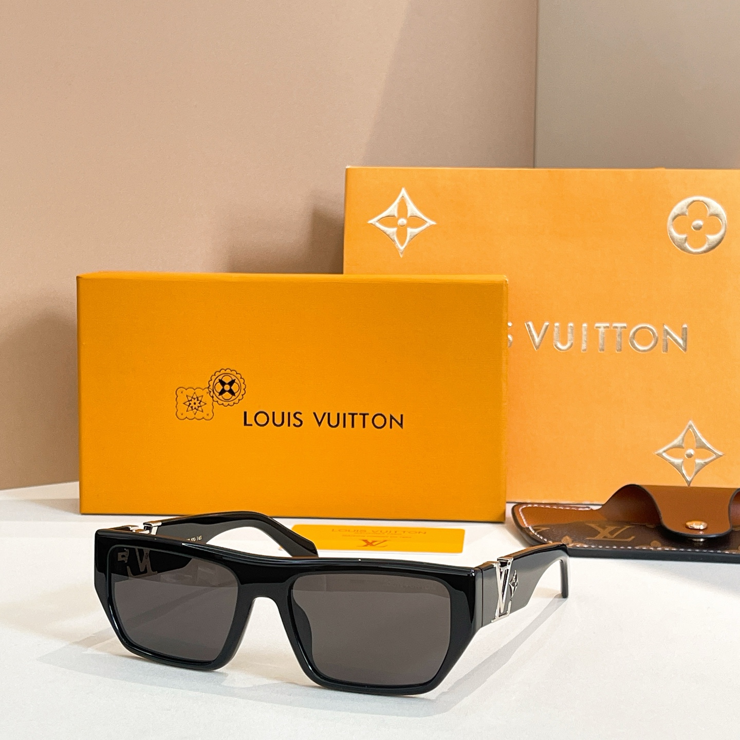 LOUIS VUITTO*✨✨✨MODEL：Z2873U  ✨✨✨ SIZE：57口18-145✨✨✨