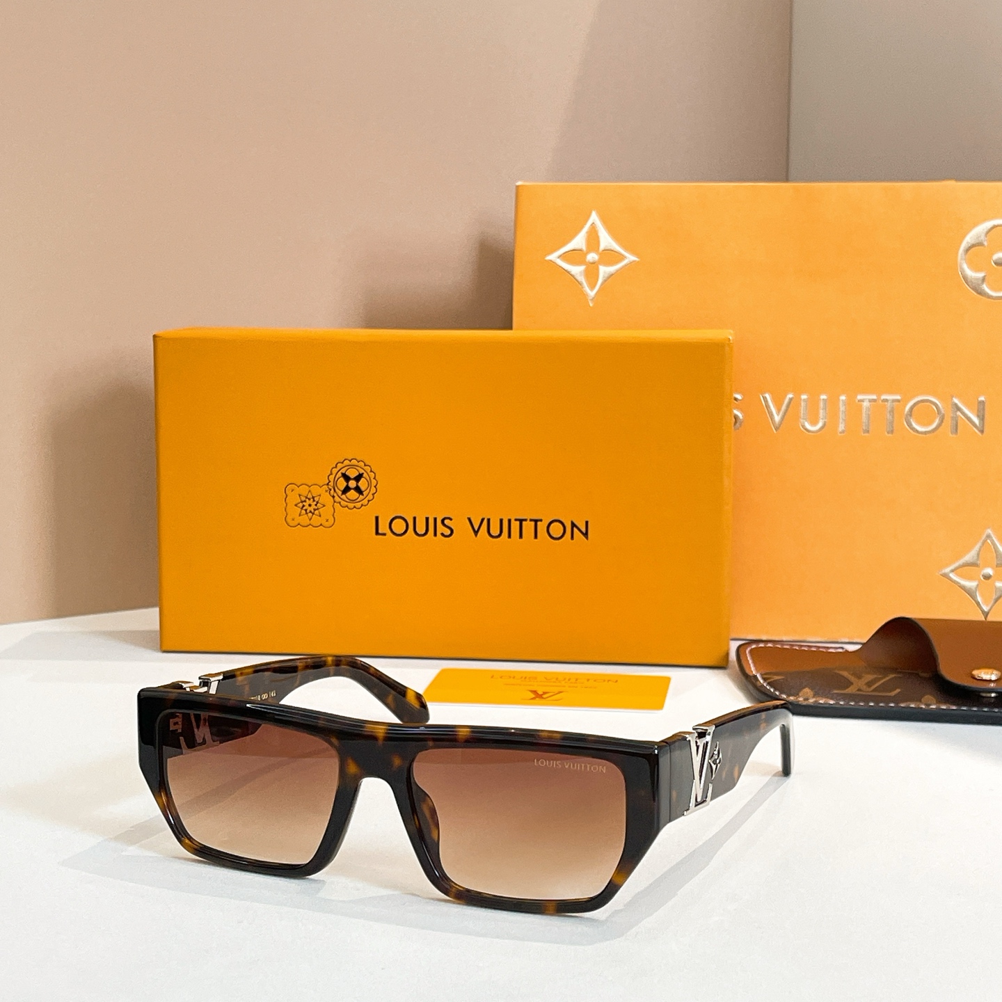LOUIS VUITTO*✨✨✨MODEL：Z2873U  ✨✨✨ SIZE：57口18-145✨✨✨