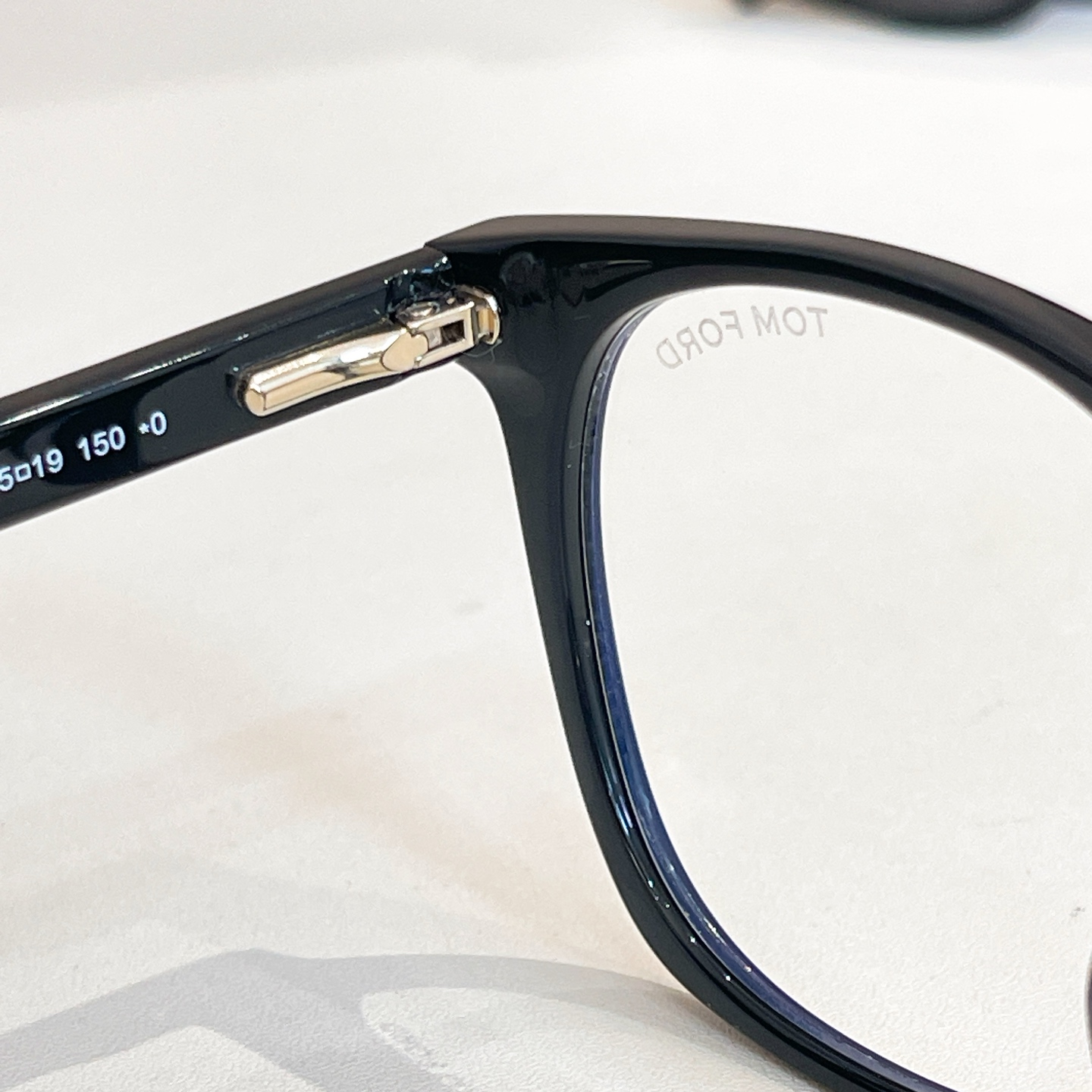 TOM FOR*💫💫💫MODEL：TF6052💫💫💫SIZE：55口19-150💫💫💫配送挂片~~