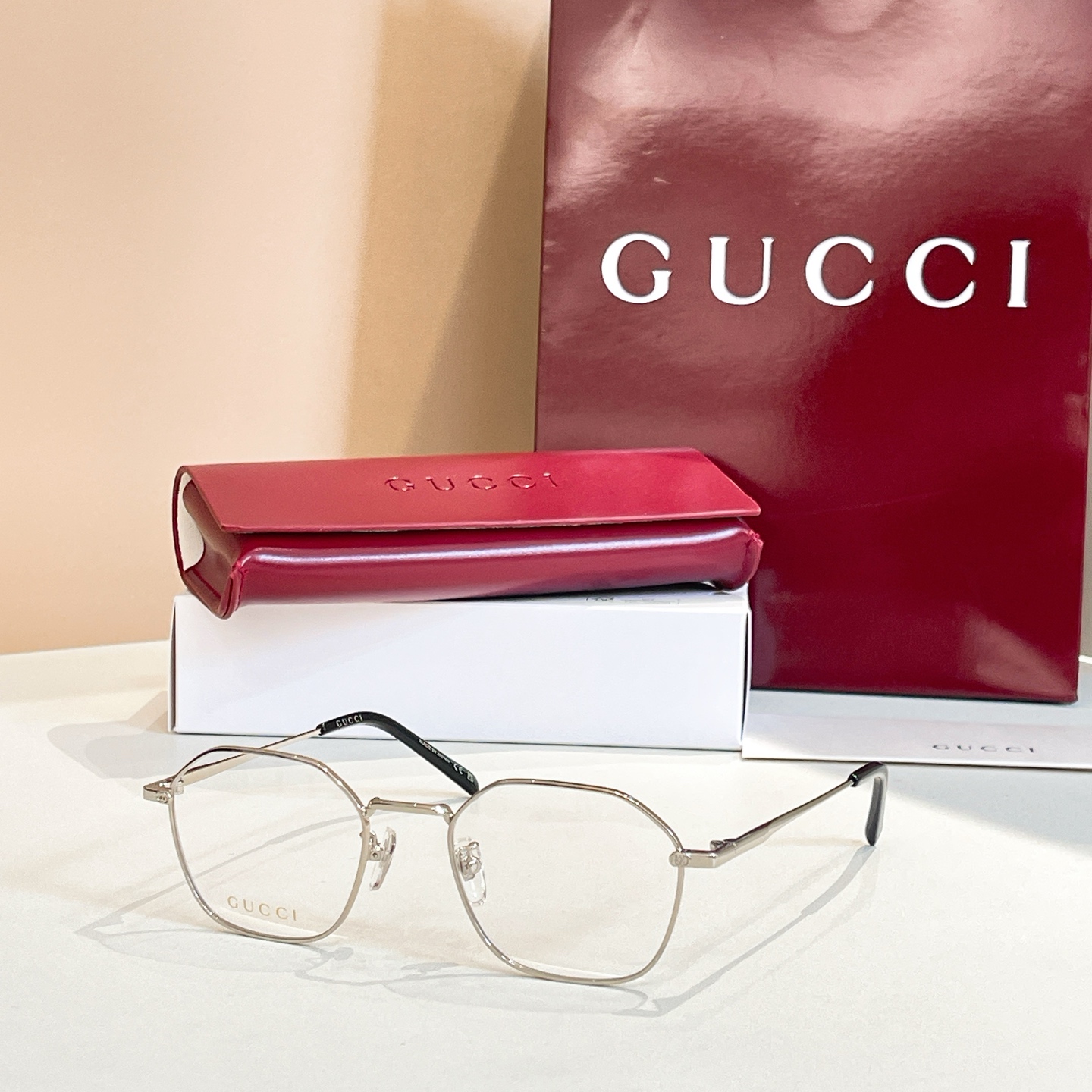 GUCC*🐝🐝🐝MODELGG1956OK 🐝🐝🐝SIZE 56口16-145🐝🐝🐝～