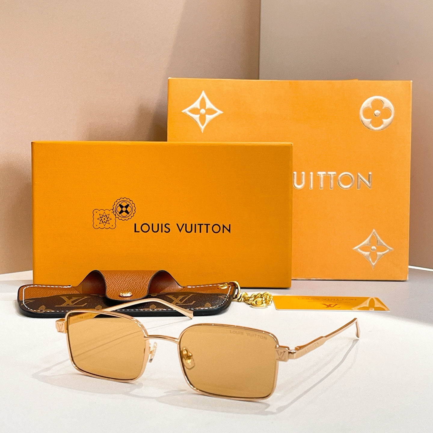 LOUIS VUITTO*✨✨✨MODEL：Z2914U ✨✨✨ SIZE：53口22-145✨✨✨