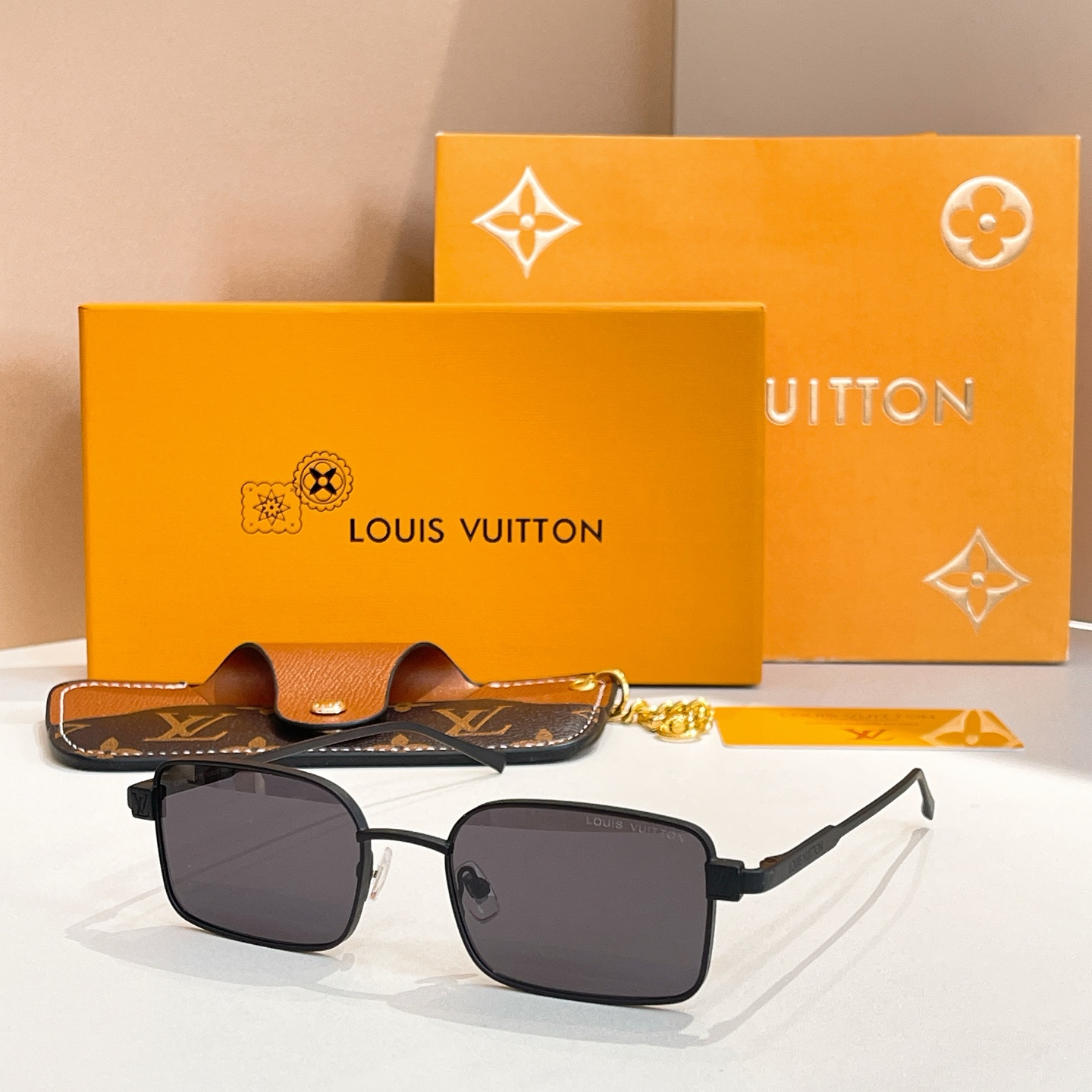 LOUIS VUITTO*✨✨✨MODEL：Z2914U ✨✨✨ SIZE：53口22-145✨✨✨
