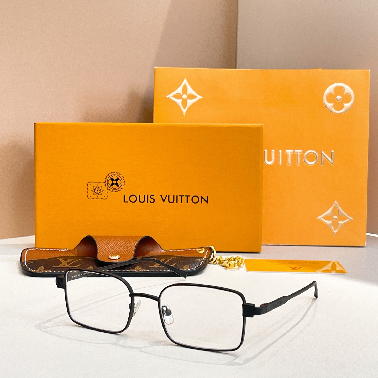 LOUIS VUITTO*✨✨✨MODEL：Z2914U ✨✨✨ SIZE：53口22-145✨✨✨
