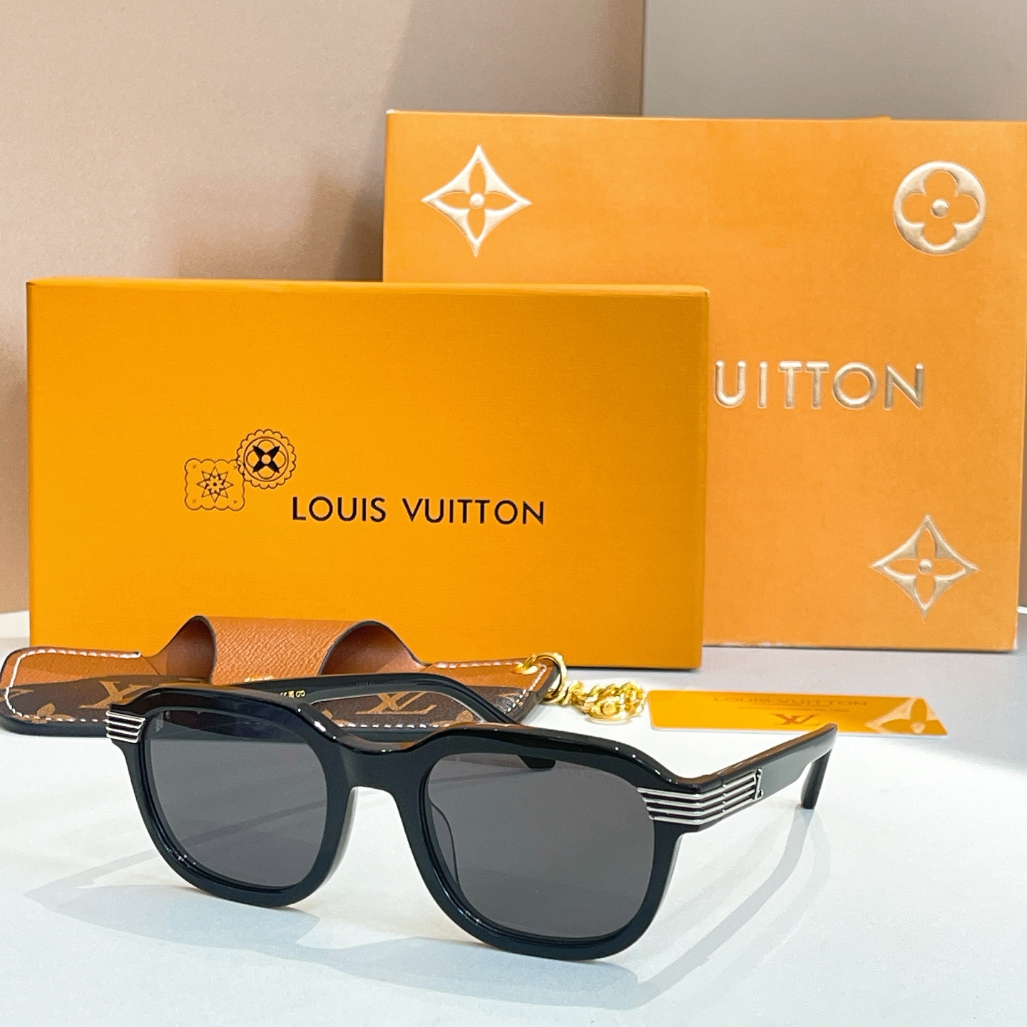 LOUIS VUITTO*✨✨✨MODEL：Z2789U ✨✨✨ SIZE：53口22-145✨✨✨