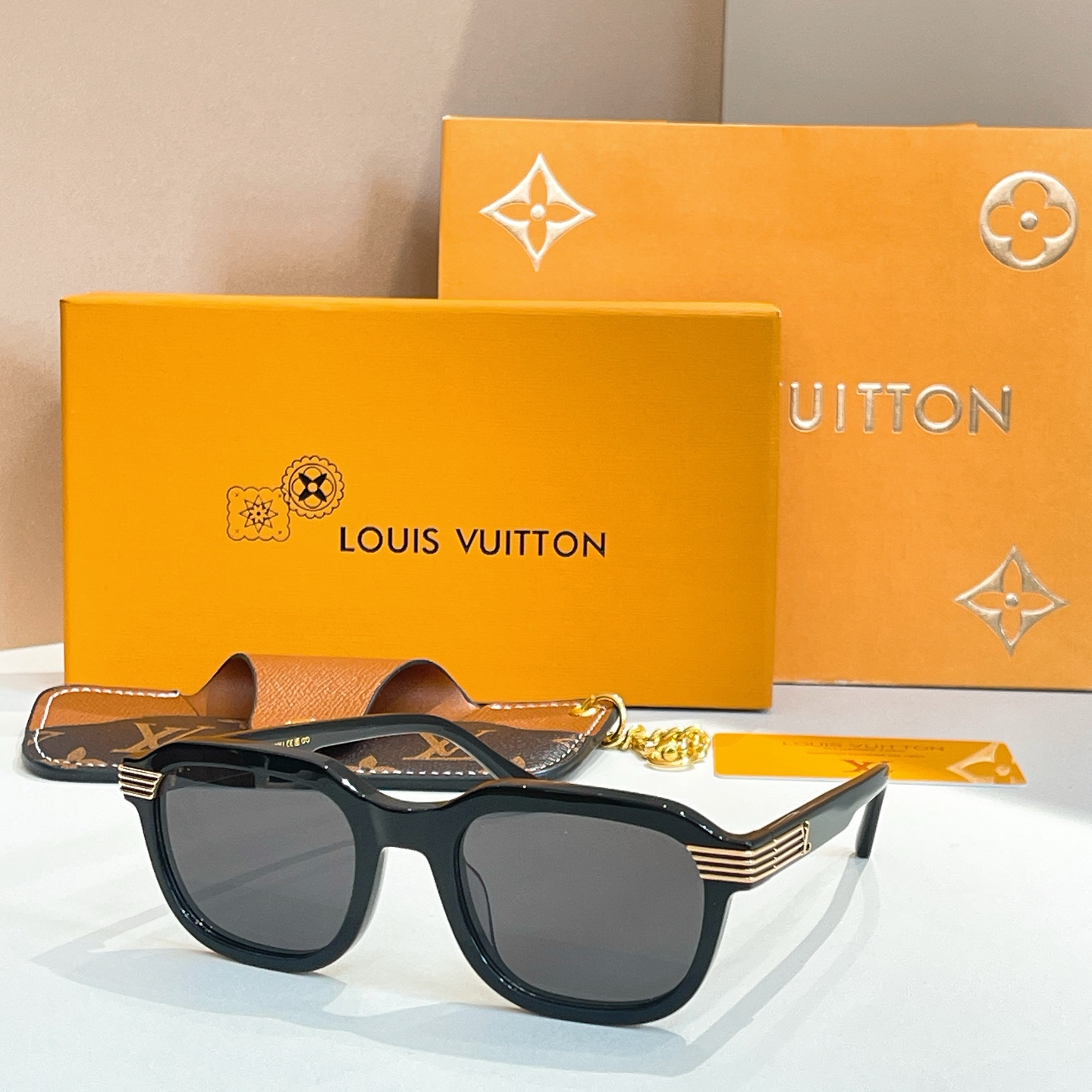 LOUIS VUITTO*✨✨✨MODEL：Z2789U ✨✨✨ SIZE：53口22-145✨✨✨