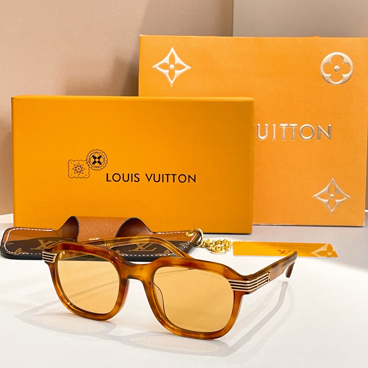 LOUIS VUITTO*✨✨✨MODEL：Z2789U ✨✨✨ SIZE：53口22-145✨✨✨