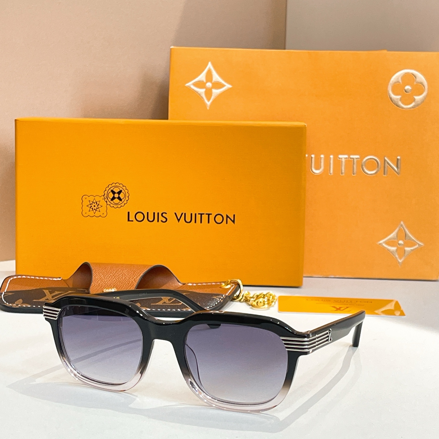 LOUIS VUITTO*✨✨✨MODEL：Z2789U ✨✨✨ SIZE：53口22-145✨✨✨