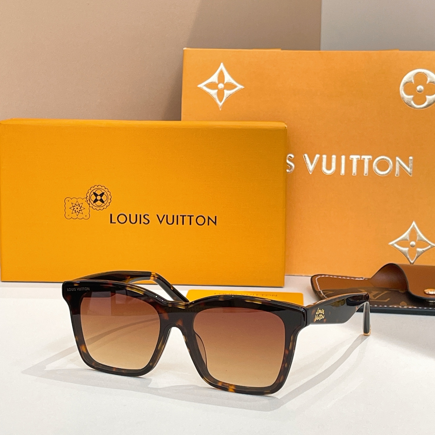 LOUIS VUITTO*✨✨✨MODEL：Z2970W✨✨✨ SIZE：52口19-145✨✨✨