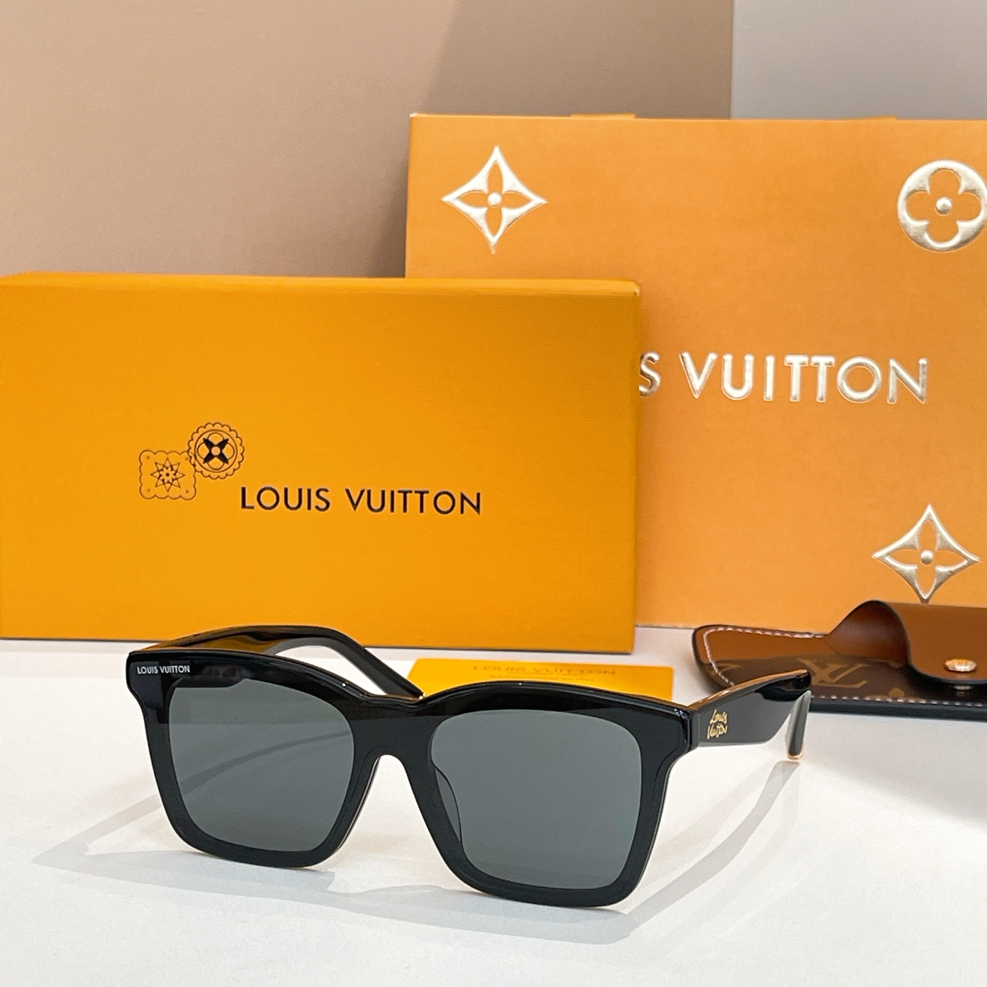 LOUIS VUITTO*✨✨✨MODEL：Z2970W✨✨✨ SIZE：52口19-145✨✨✨