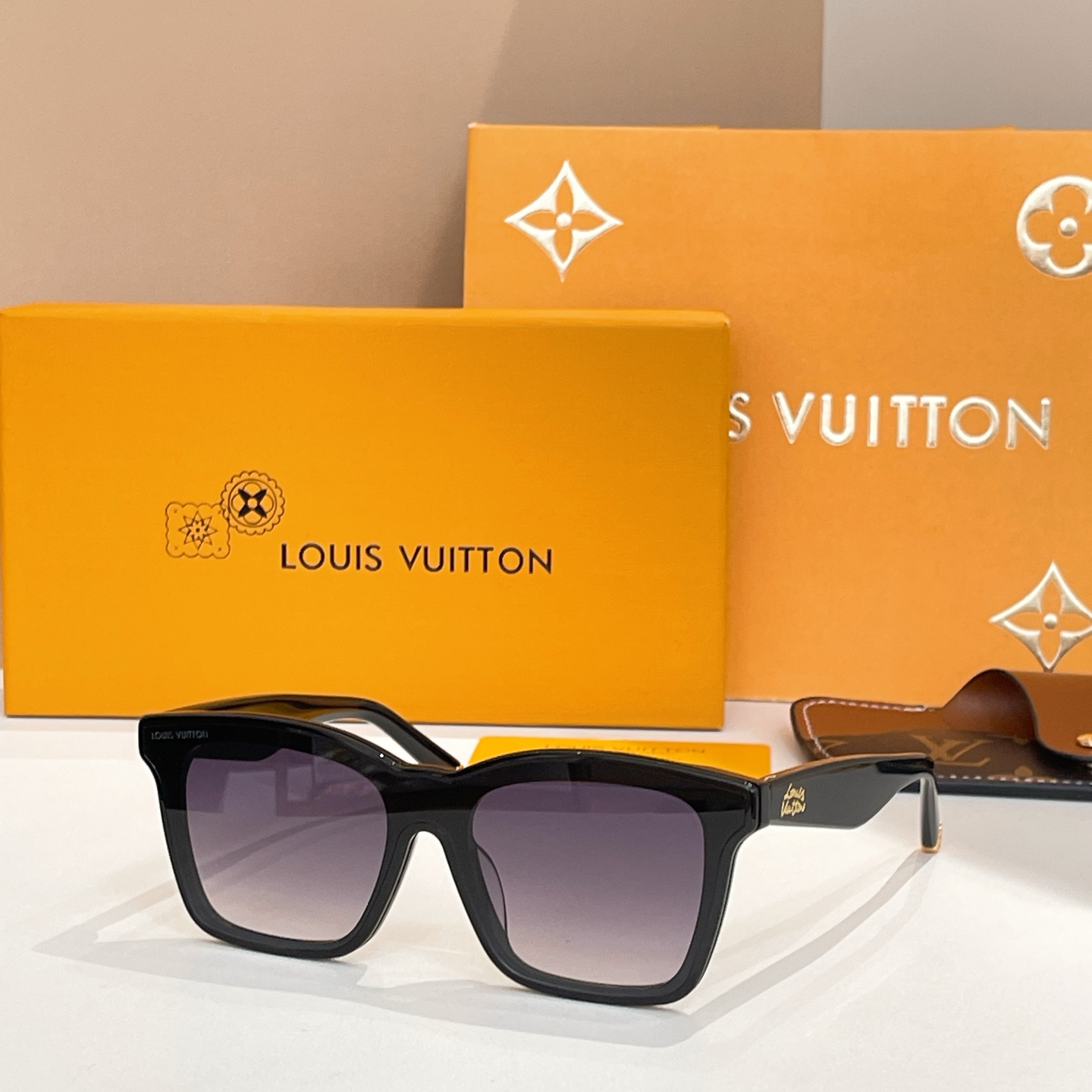 LOUIS VUITTO*✨✨✨MODEL：Z2970W✨✨✨ SIZE：52口19-145✨✨✨