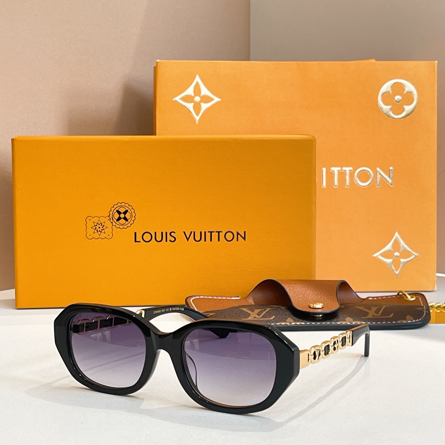 LOUIS VUITTO*✨✨✨MODEL：Z2649U✨✨✨ SIZE：53口20-145✨✨✨