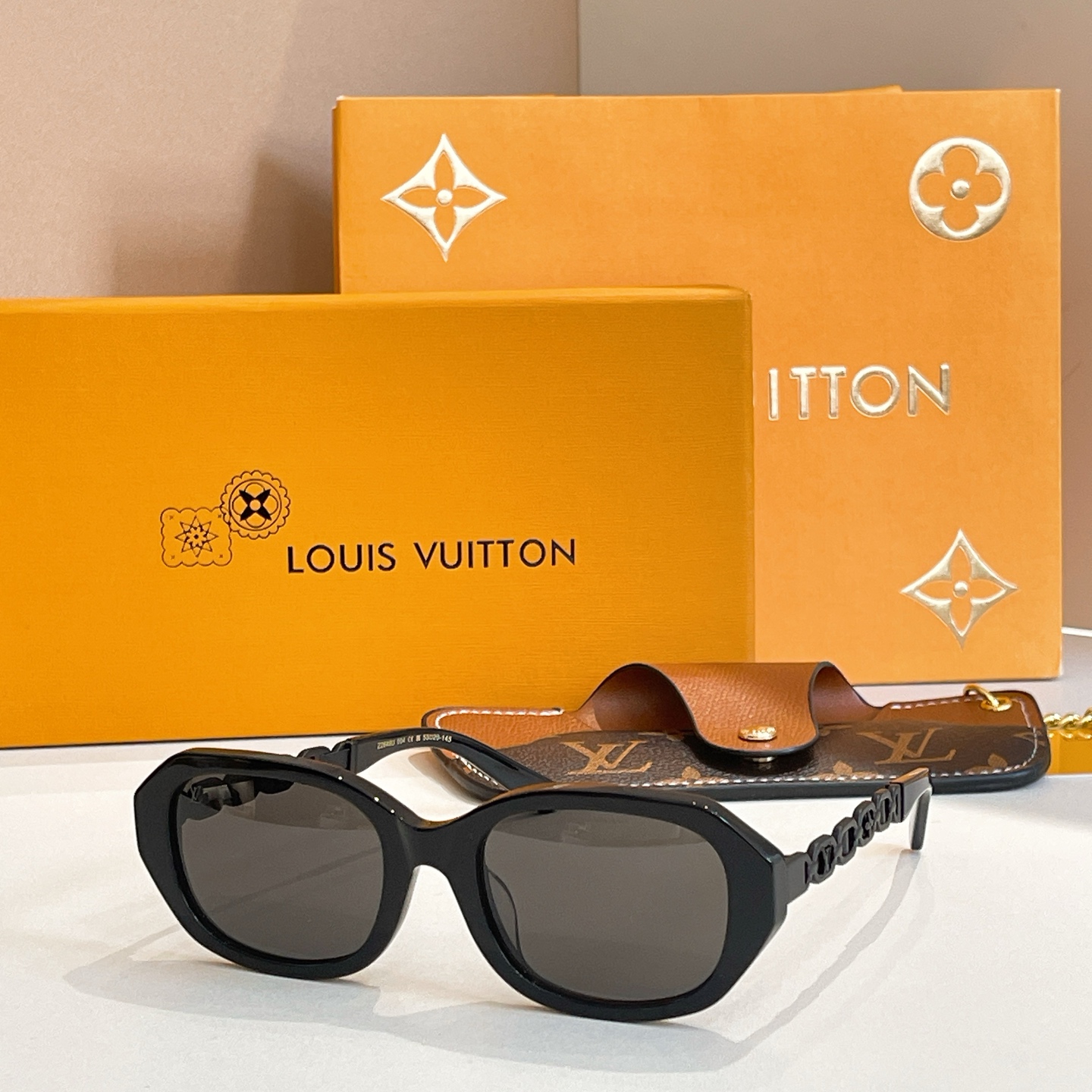 LOUIS VUITTO*✨✨✨MODEL：Z2649U✨✨✨ SIZE：53口20-145✨✨✨
