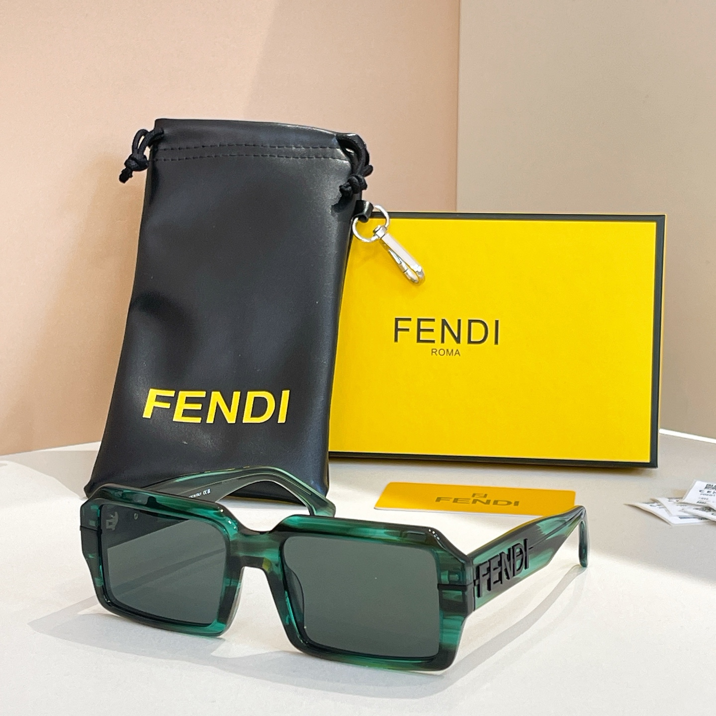 FEND*✨✨✨MODEL FE40073U✨✨✨SIZE54口18-145✨✨✨ 
