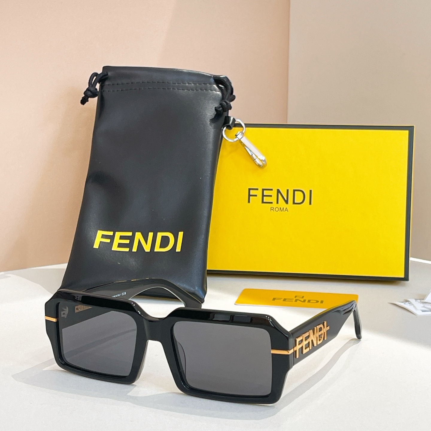 FEND*✨✨✨MODEL FE40073U✨✨✨SIZE54口18-145✨✨✨ 