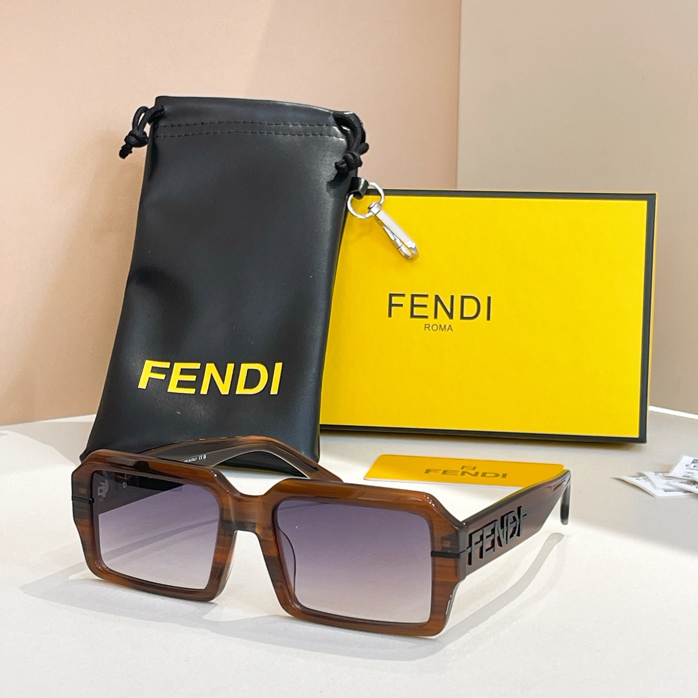 FEND*✨✨✨MODEL FE40073U✨✨✨SIZE54口18-145✨✨✨ 