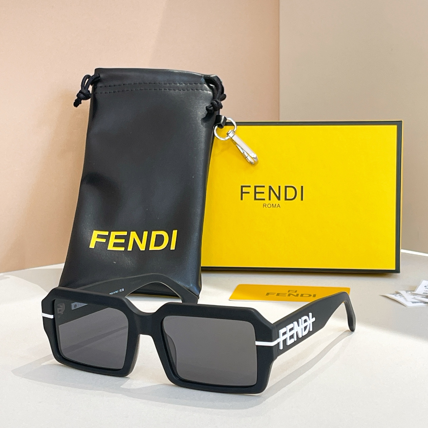 FEND*✨✨✨MODEL FE40073U✨✨✨SIZE54口18-145✨✨✨ 
