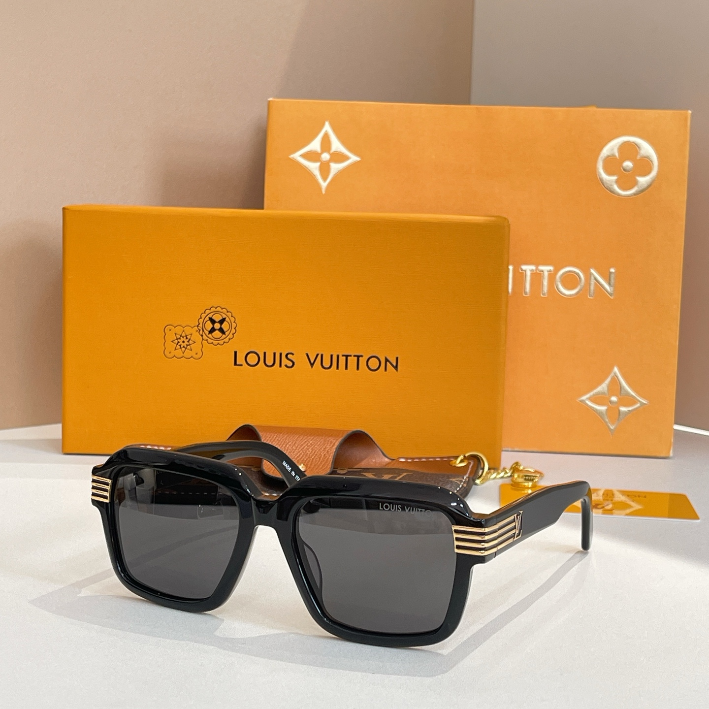 LOUIS VUITTO*✨✨✨MODEL：Z2739U✨✨✨ SIZE：55口19-145✨✨✨