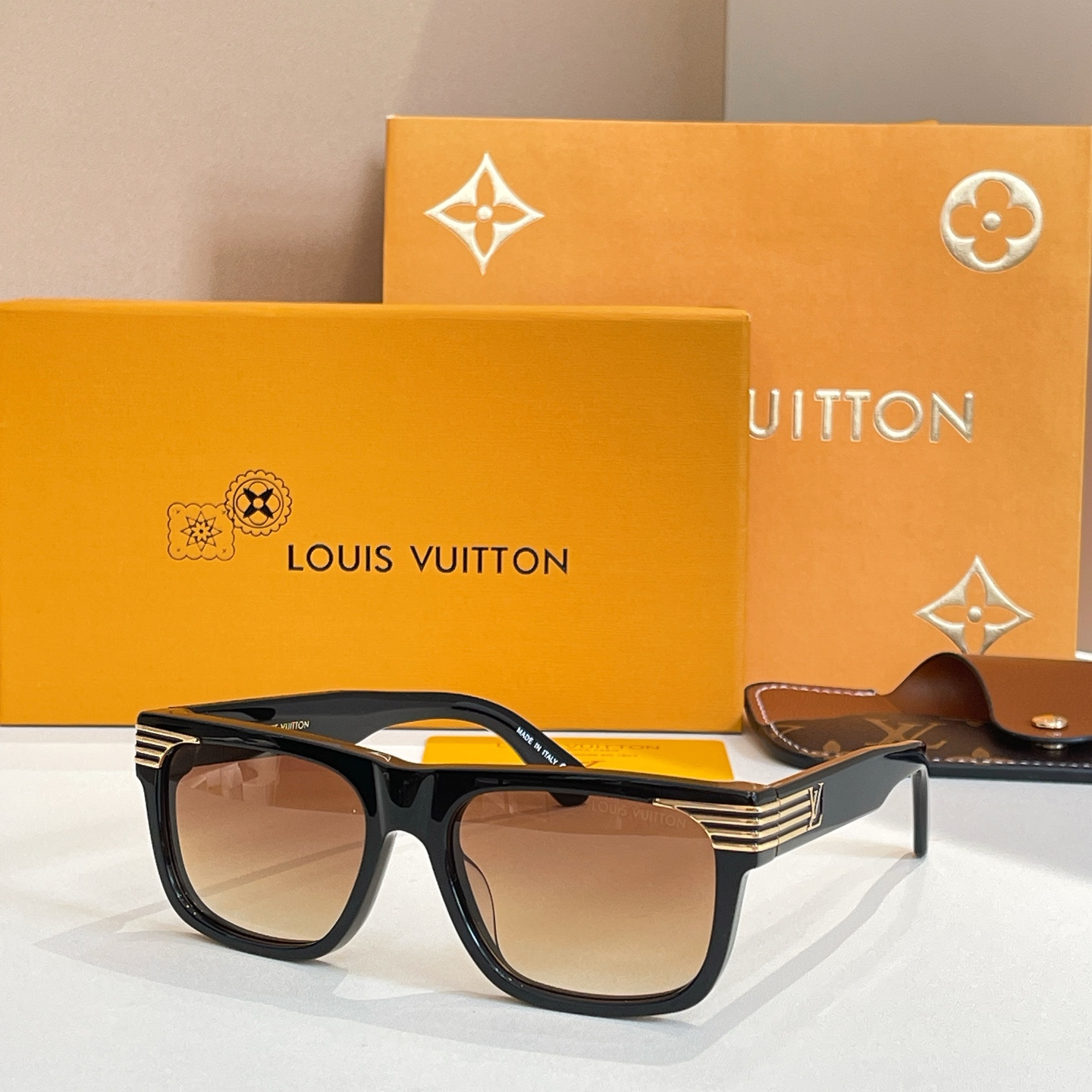 LOUIS VUITTO*✨✨✨MODEL：Z2910U✨✨✨ SIZE：56口18-145✨✨✨