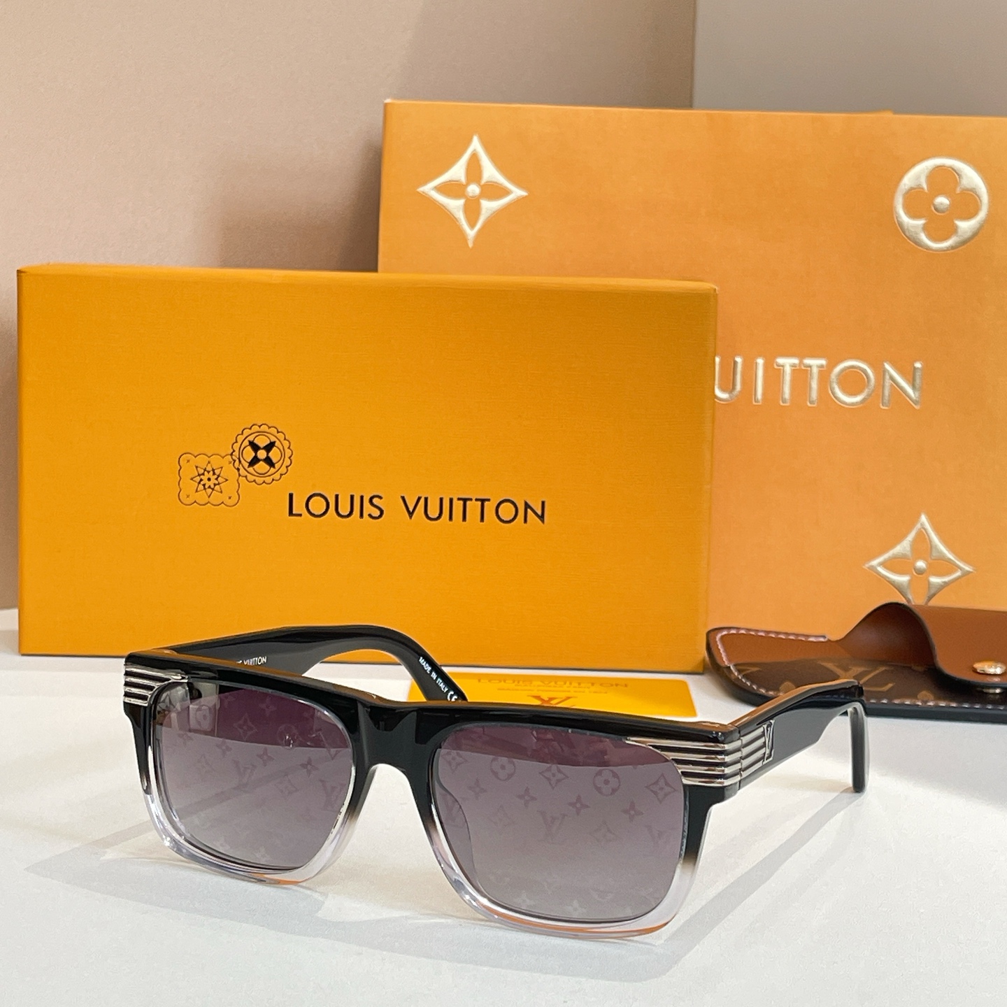 LOUIS VUITTO*✨✨✨MODEL：Z2910U✨✨✨ SIZE：56口18-145✨✨✨