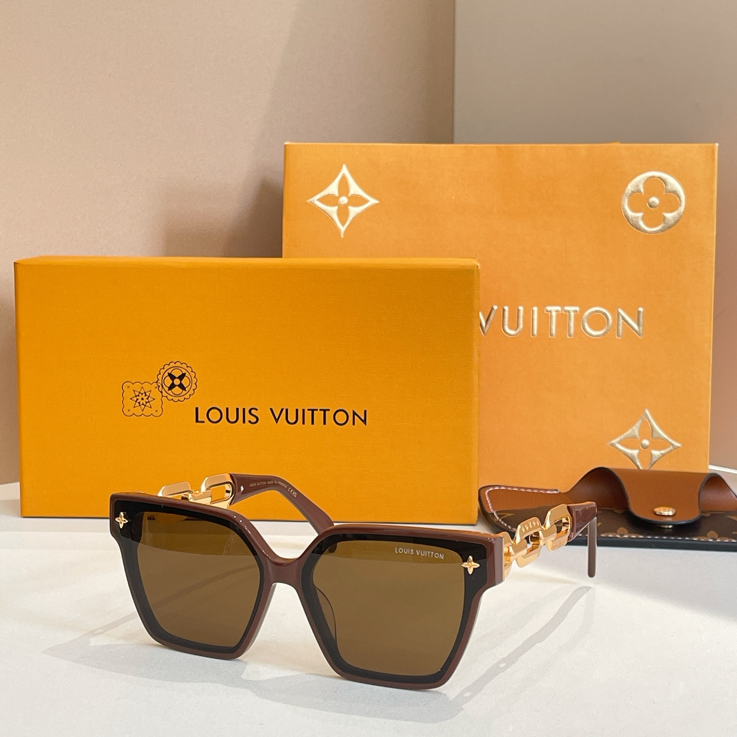 LOUIS VUITTO*✨✨✨MODEL：Z2039U✨✨✨ SIZE：54口19-148✨✨✨