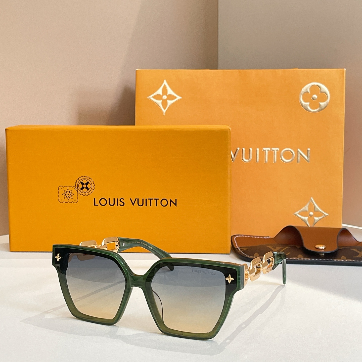 LOUIS VUITTO*✨✨✨MODEL：Z2039U✨✨✨ SIZE：54口19-148✨✨✨