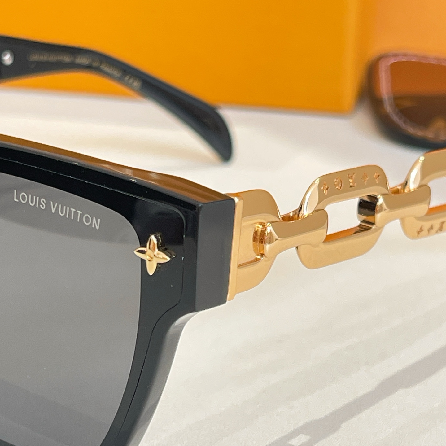 LOUIS VUITTO*✨✨✨MODEL：Z2039U✨✨✨ SIZE：54口19-148✨✨✨