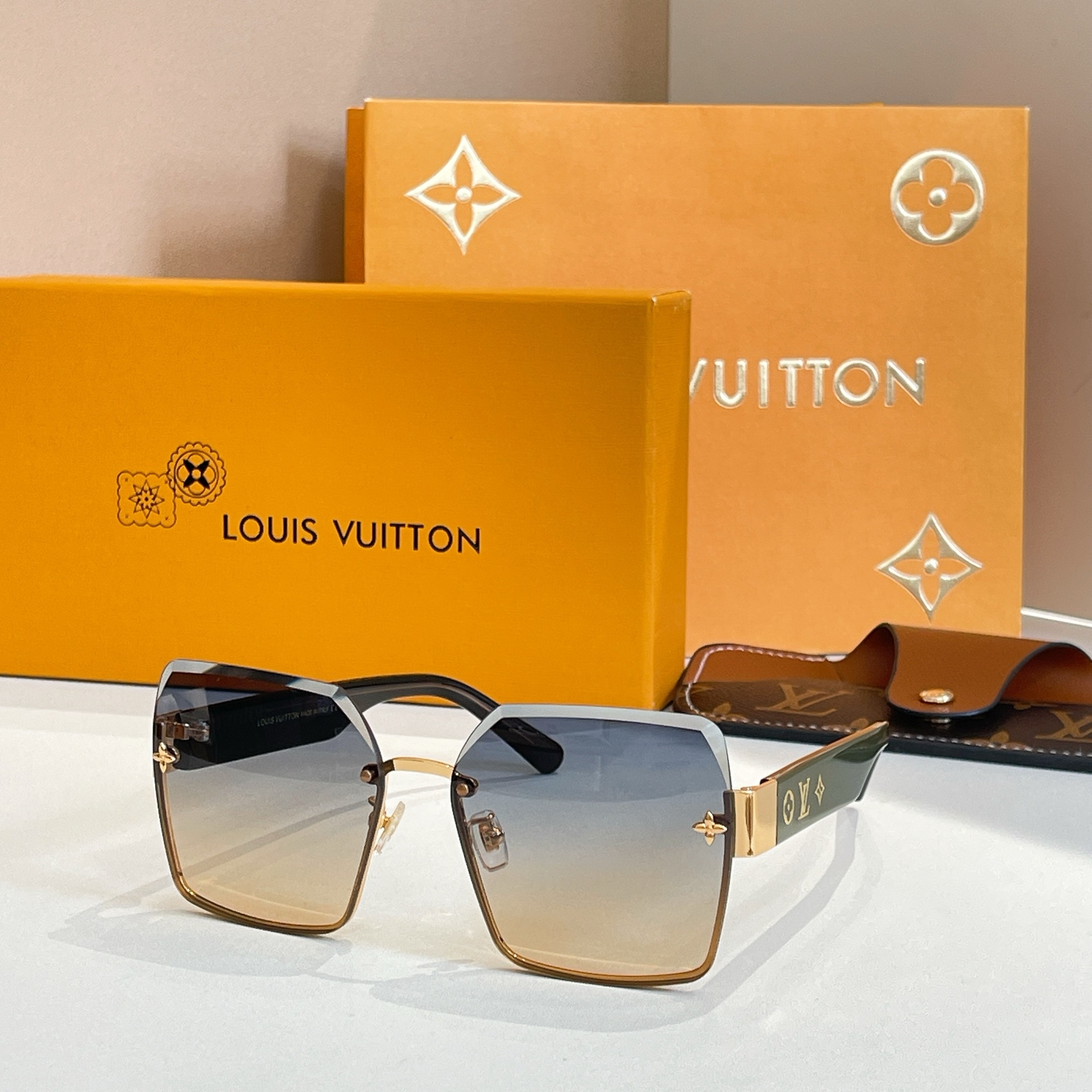 LOUIS VUITTO*✨✨✨MODEL：Z1865E✨✨✨ SIZE：60口16-140✨✨✨