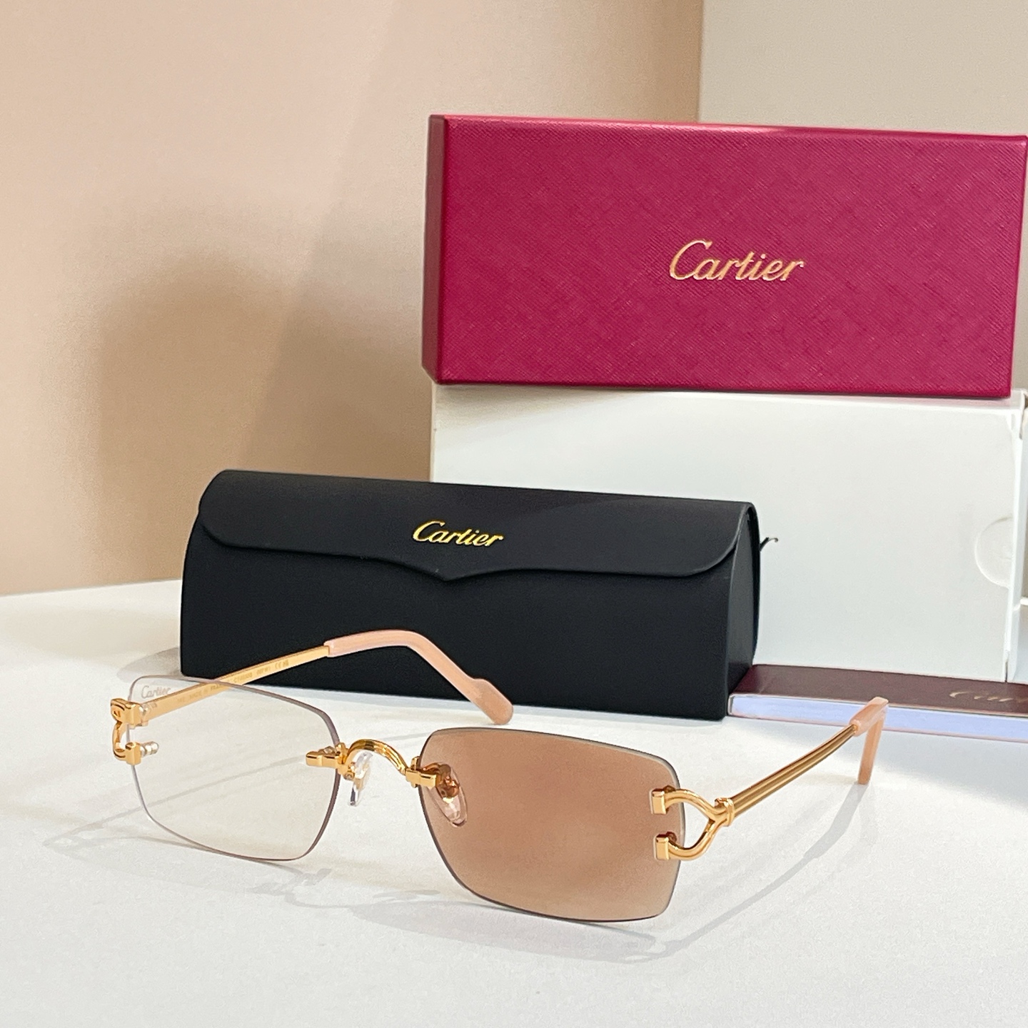 Cartie*✨✨✨MODEL：CT0550S✨✨SIZE  142✨✨✨太阳镜；变色片