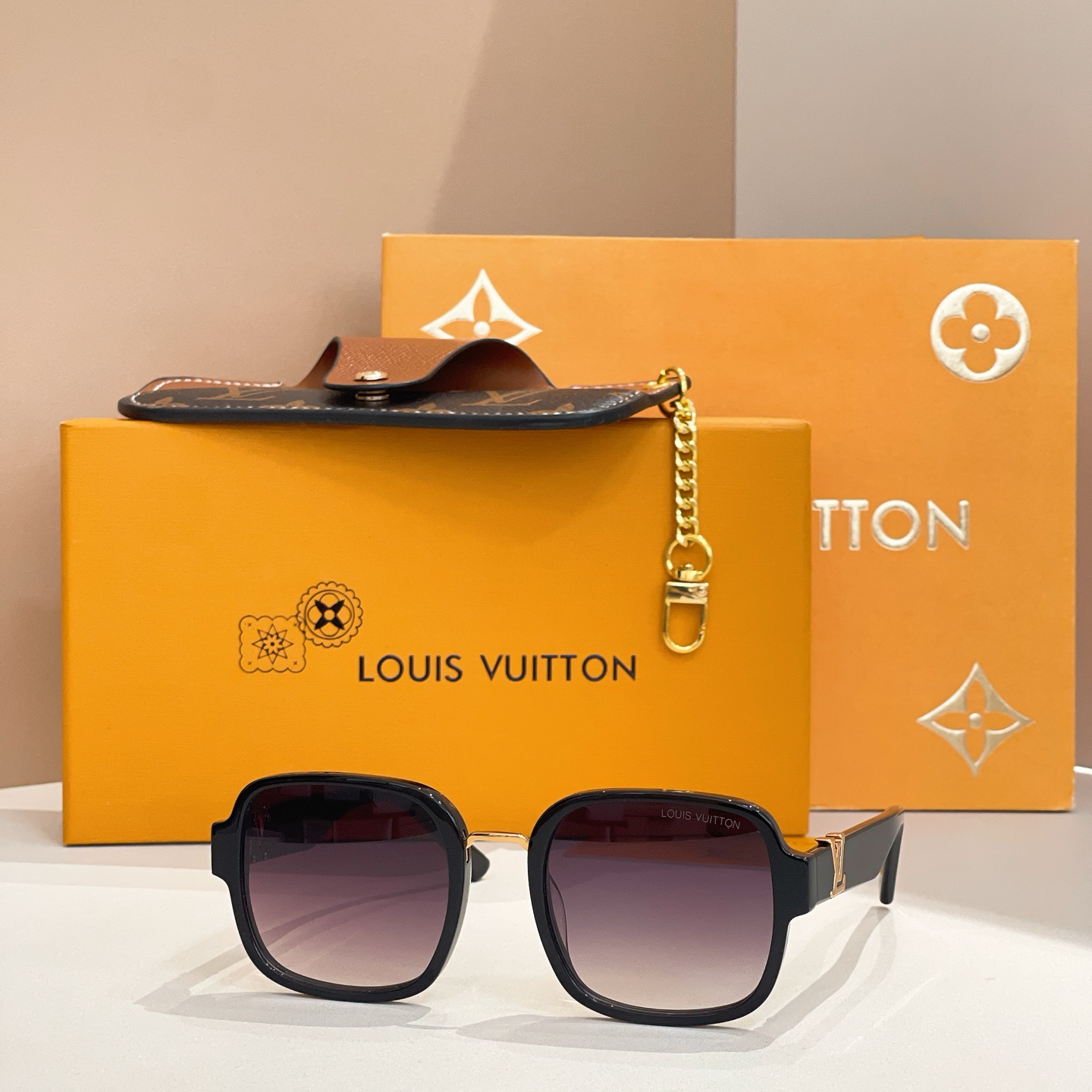 LOUIS VUITTO*🌟🌟🌟MODEL：Z7160🌟🌟🌟SIZE：52口20-145🌟🌟🌟