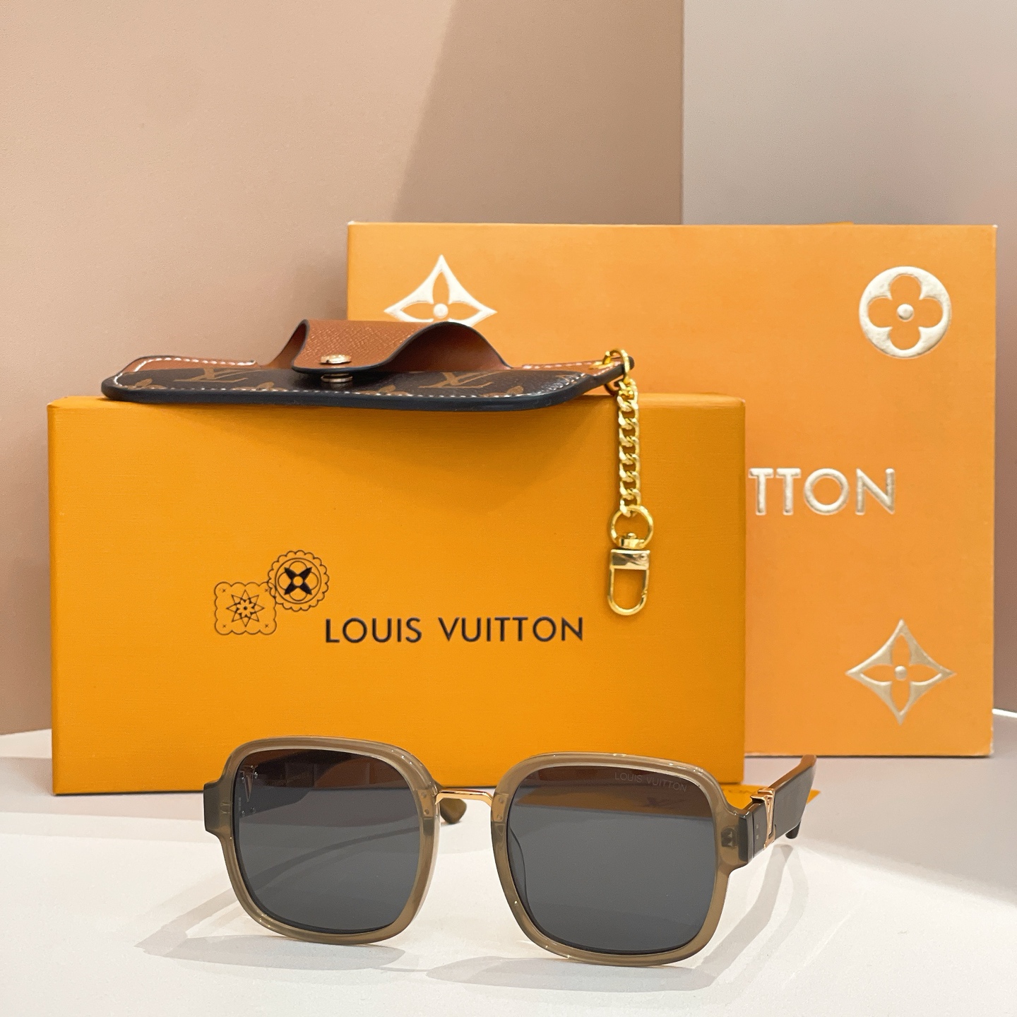 LOUIS VUITTO*🌟🌟🌟MODEL：Z7160🌟🌟🌟SIZE：52口20-145🌟🌟🌟