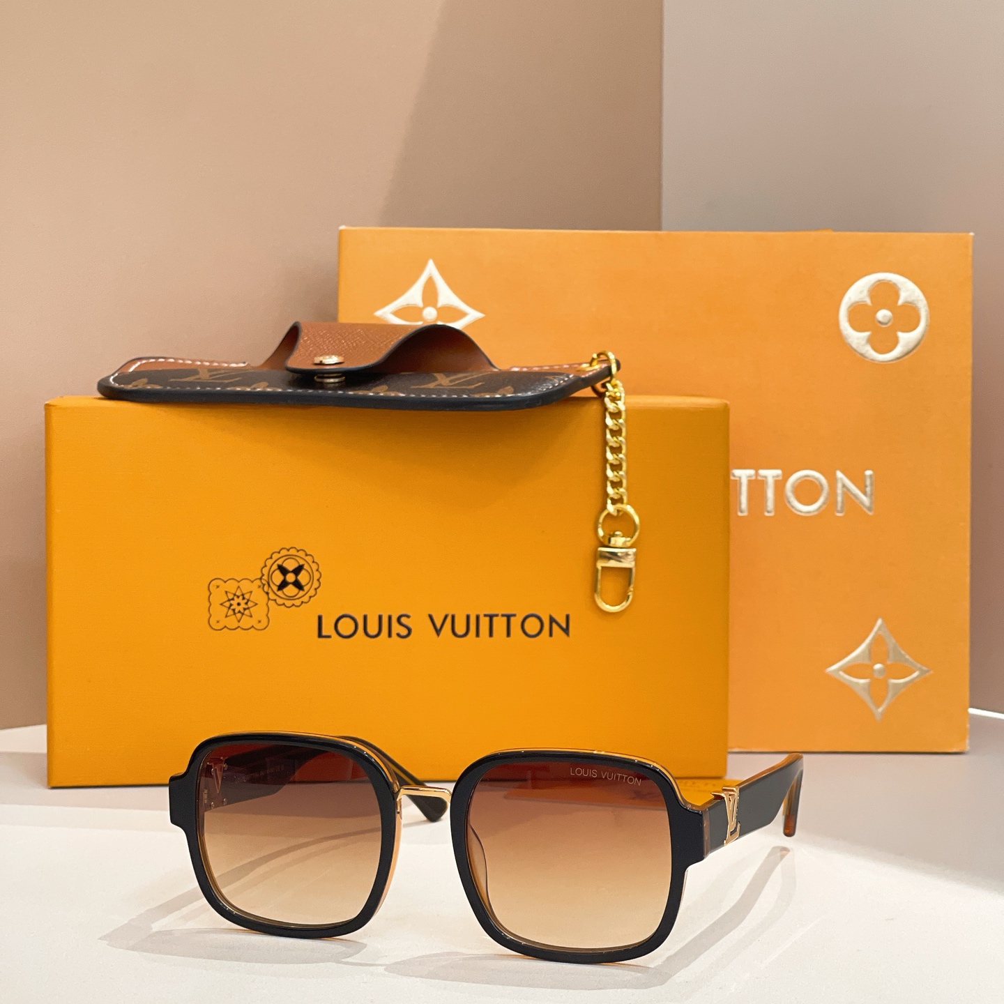 LOUIS VUITTO*🌟🌟🌟MODEL：Z7160🌟🌟🌟SIZE：52口20-145🌟🌟🌟